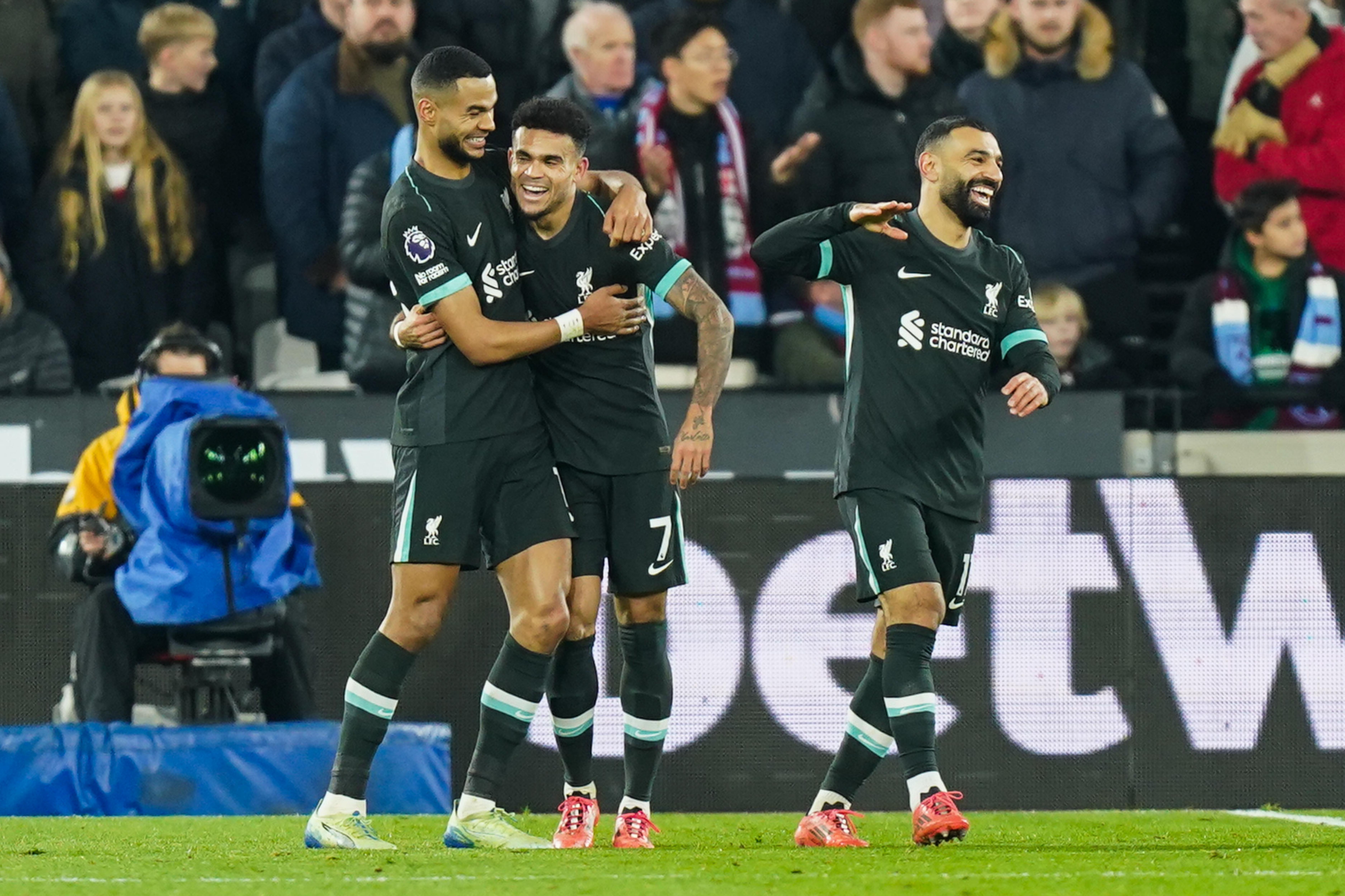  法老的新寵！加克波已被薩拉赫助攻10次，隊(duì)史僅次于馬內(nèi)和菲米