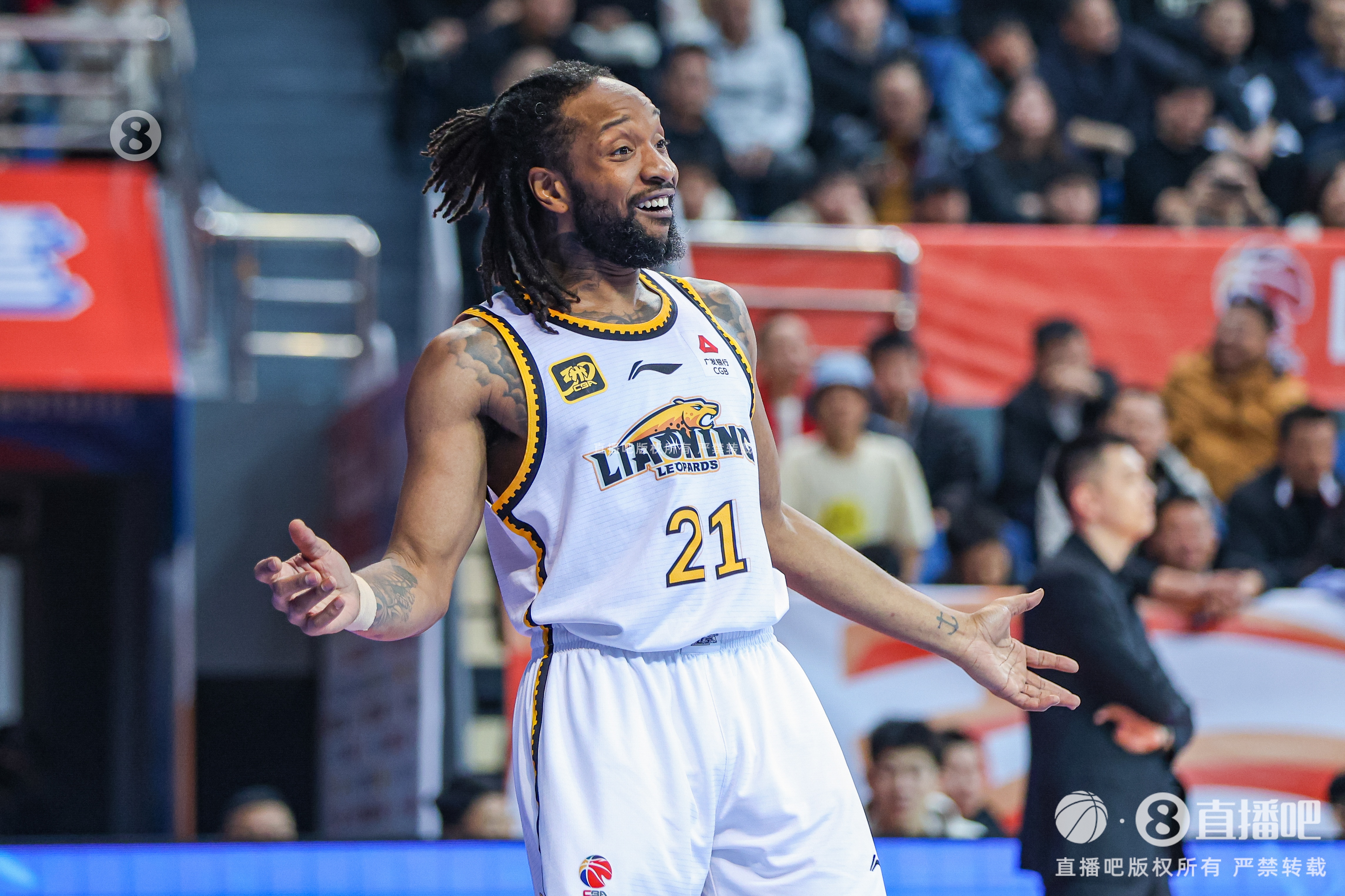  狀態(tài)火熱！威爾斯半場(chǎng)8中7&三分1中1砍下16分 另有2板1助1斷