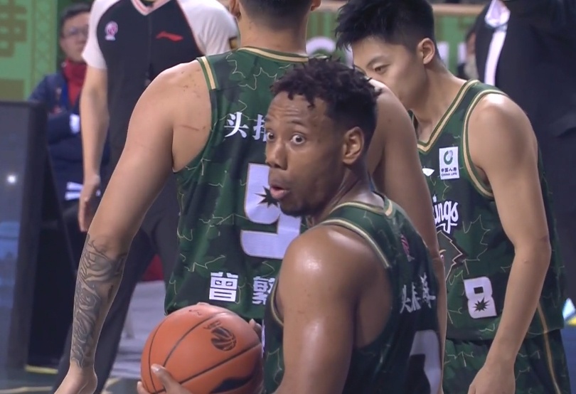  外線很準(zhǔn)！祝銘震6記三分拿下22分6籃板