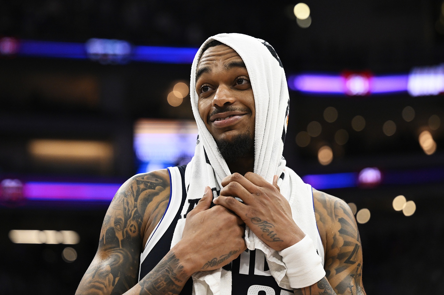  無懈可擊！華盛頓半場11投7中&三分5中3 砍下20分3板&正負值+9