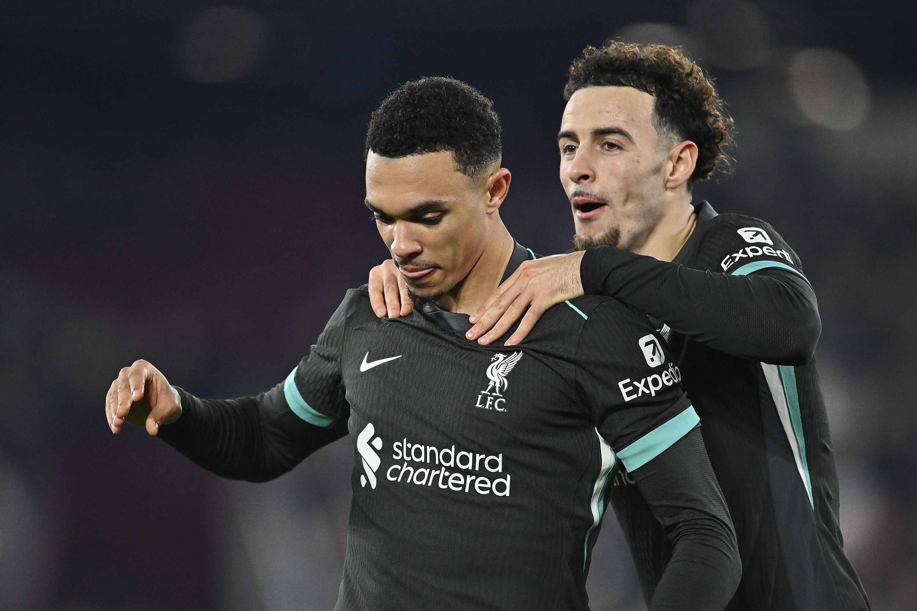  多少錢？太陽報：皇馬想花錢讓阿諾德提前15天解約，以參加世俱杯