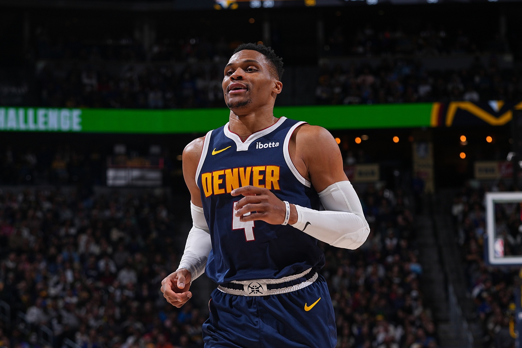  控制失誤！威少全場(chǎng)11中5&三分4中2 得到14分2蓋帽5失誤6犯規(guī)