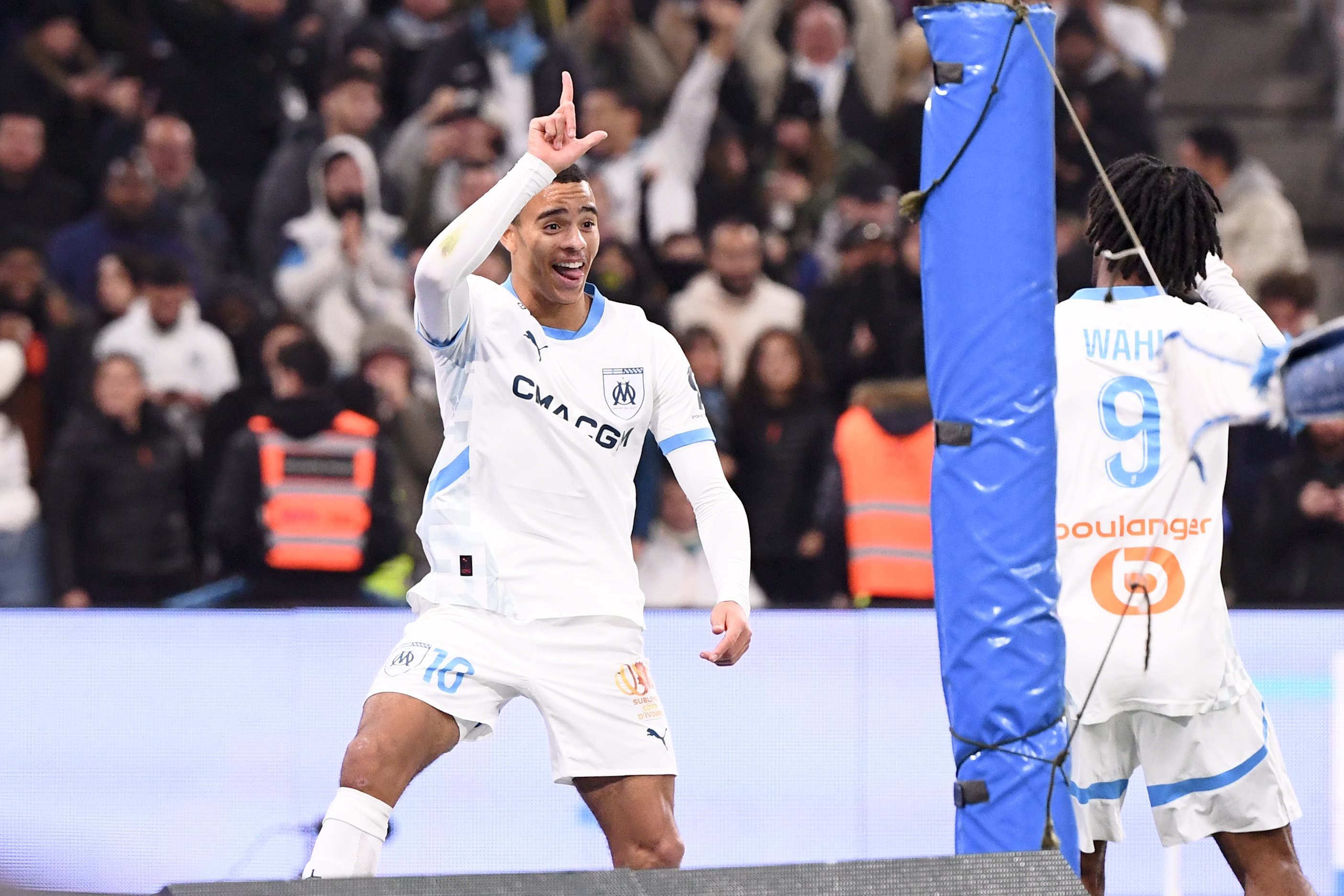  RMC：格林伍德提前兩天回馬賽訓(xùn)練，用實(shí)際行動(dòng)打動(dòng)德澤爾比