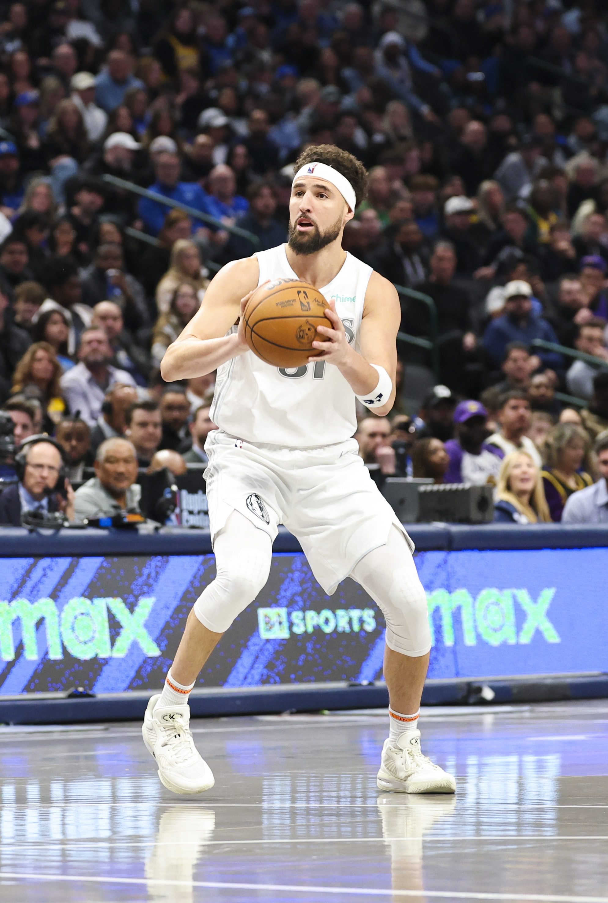  徒呼奈何！克萊遭嚴(yán)防全場(chǎng)19中6僅得到15分4板 3記大帽兢兢業(yè)業(yè)