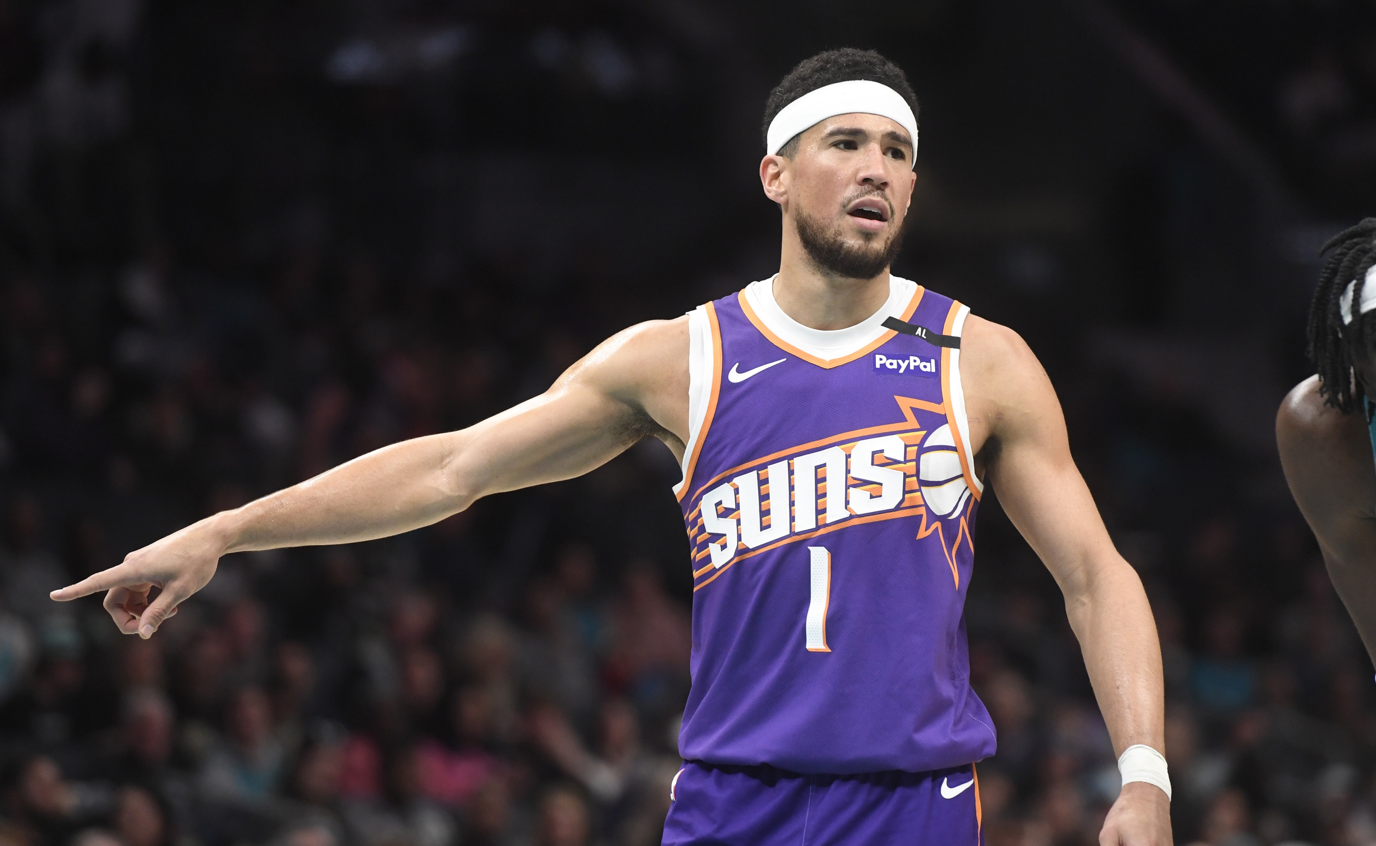  難挽敗局！布克18中11空砍37分4板5助 下半場25分