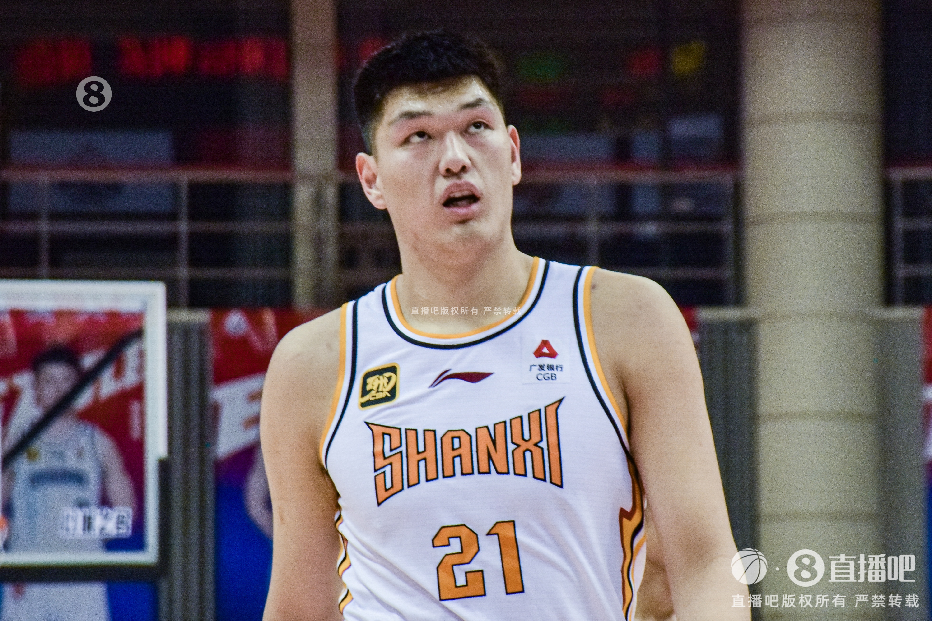  開場兩記三分很亮眼！劉傳興11中8高效拿下18分10籃板