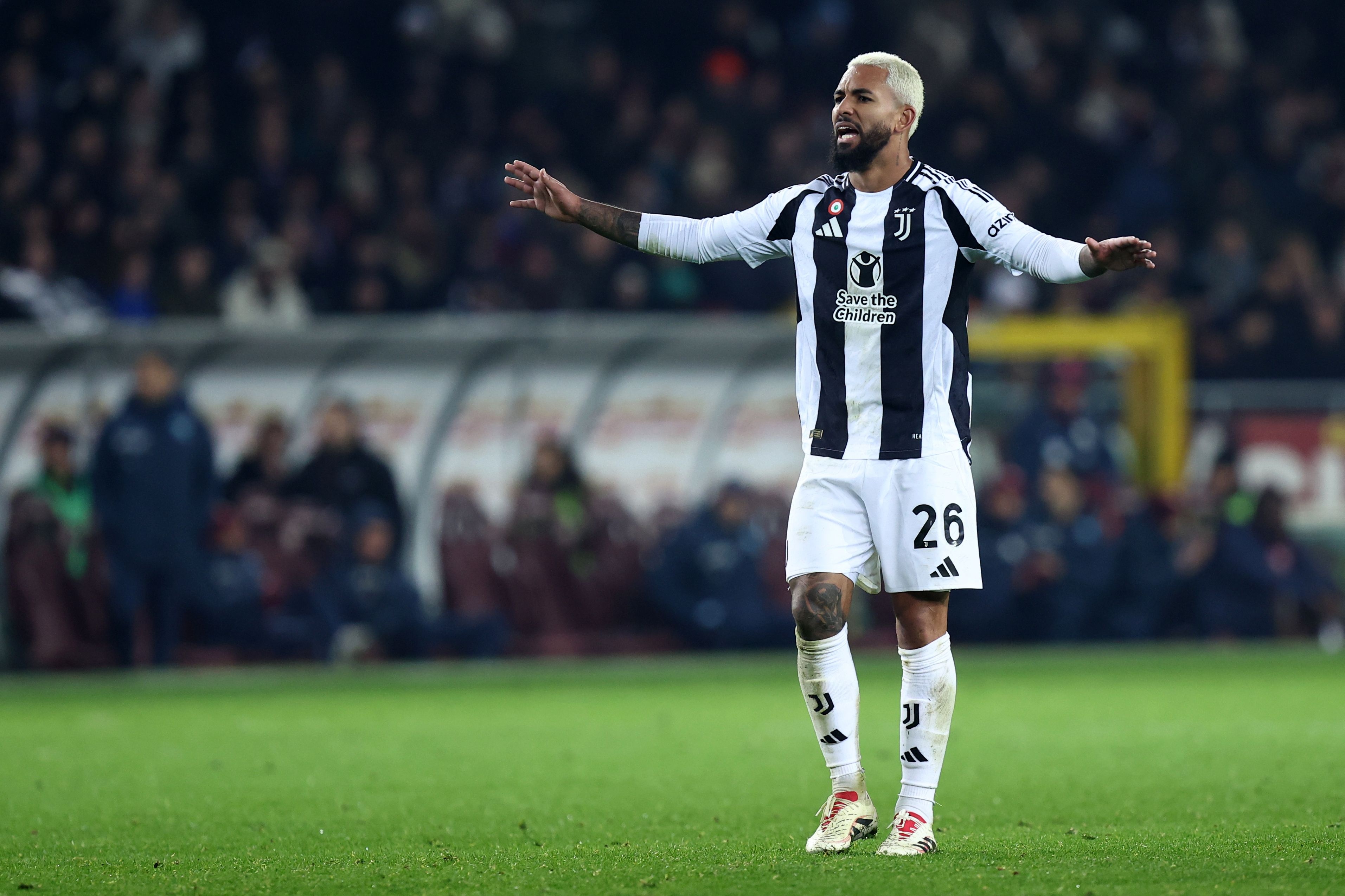  記者：道格拉斯-路易斯可能屈肌損傷，或三月底回歸