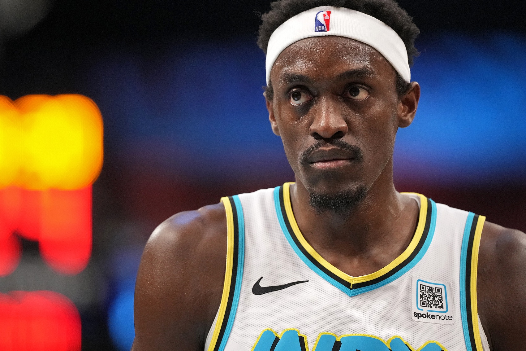  跌宕起伏！西卡連續(xù)得分穩(wěn)局勢(shì)&最后丟罰球險(xiǎn)釀錯(cuò) 貢獻(xiàn)26分6助