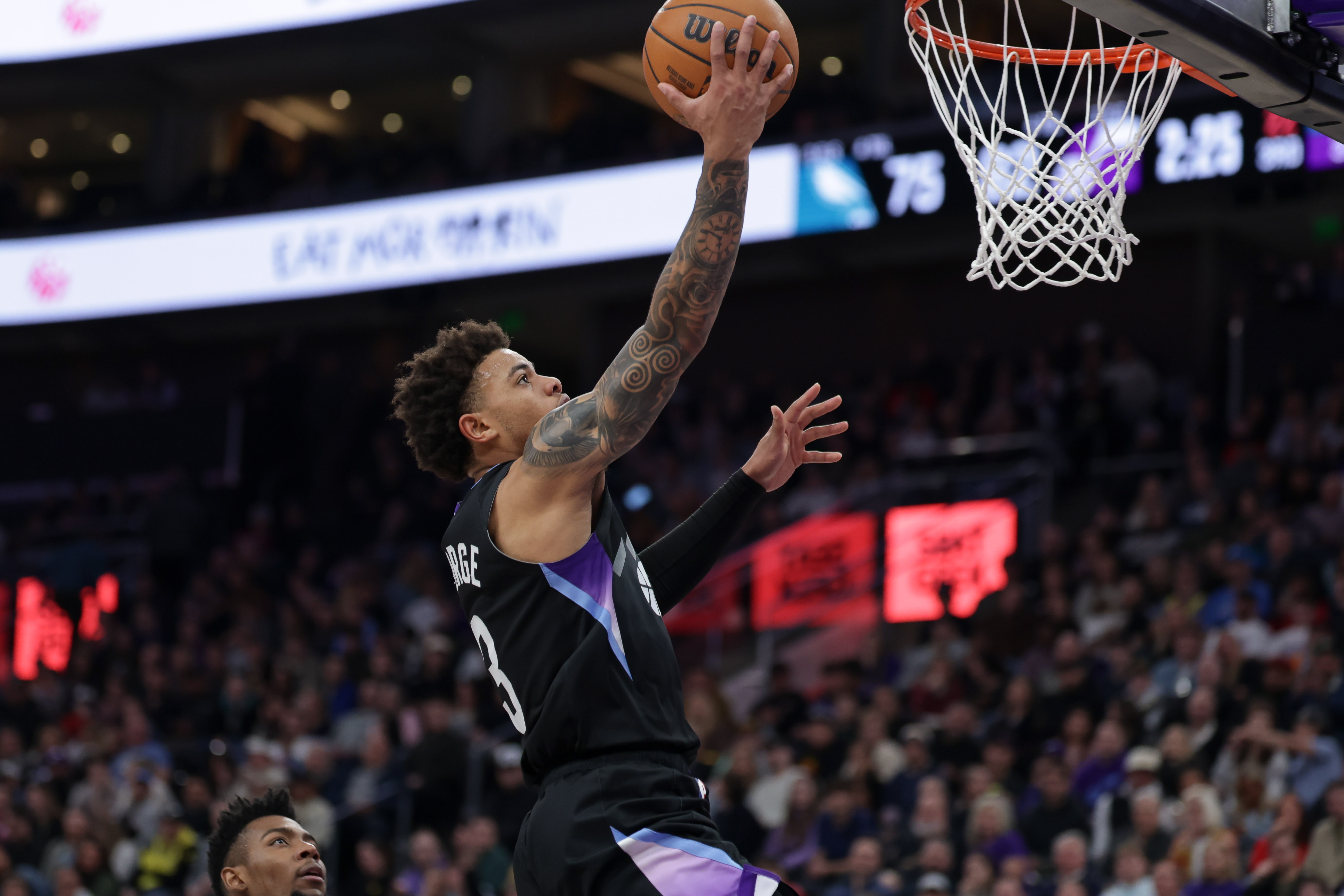  今天沒(méi)瞎打！喬治7中7砍23分3助&僅1次失誤 上場(chǎng)比賽8中2且4失誤