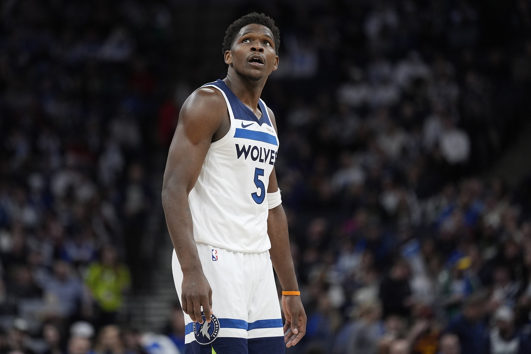  36分6板11助3帽！愛德華茲單場至少35分10助3帽 森林狼隊史首人