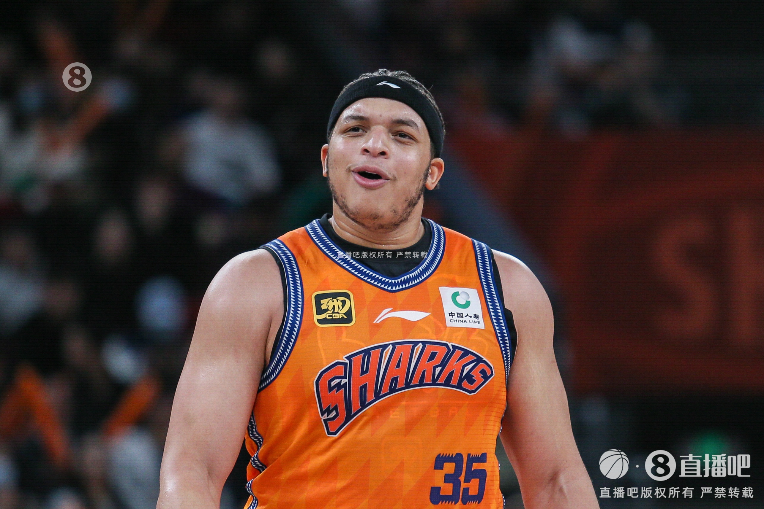  是真有作用！洛夫頓首節(jié)上場(chǎng)后帶隊(duì)反超比分 拿4分4板&正負(fù)值+18