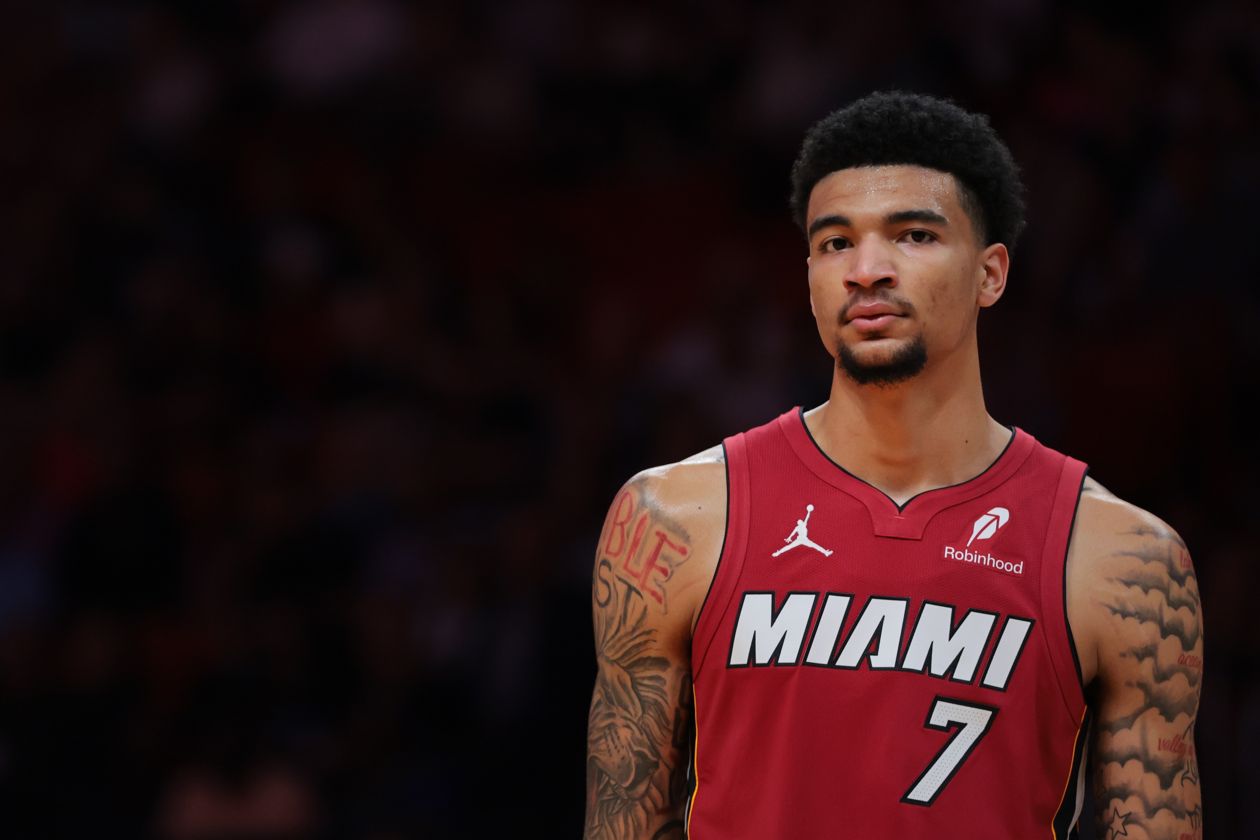  打得不錯(cuò)了！韋爾6次扣籃高效拿下12分8板 外送6次大帽