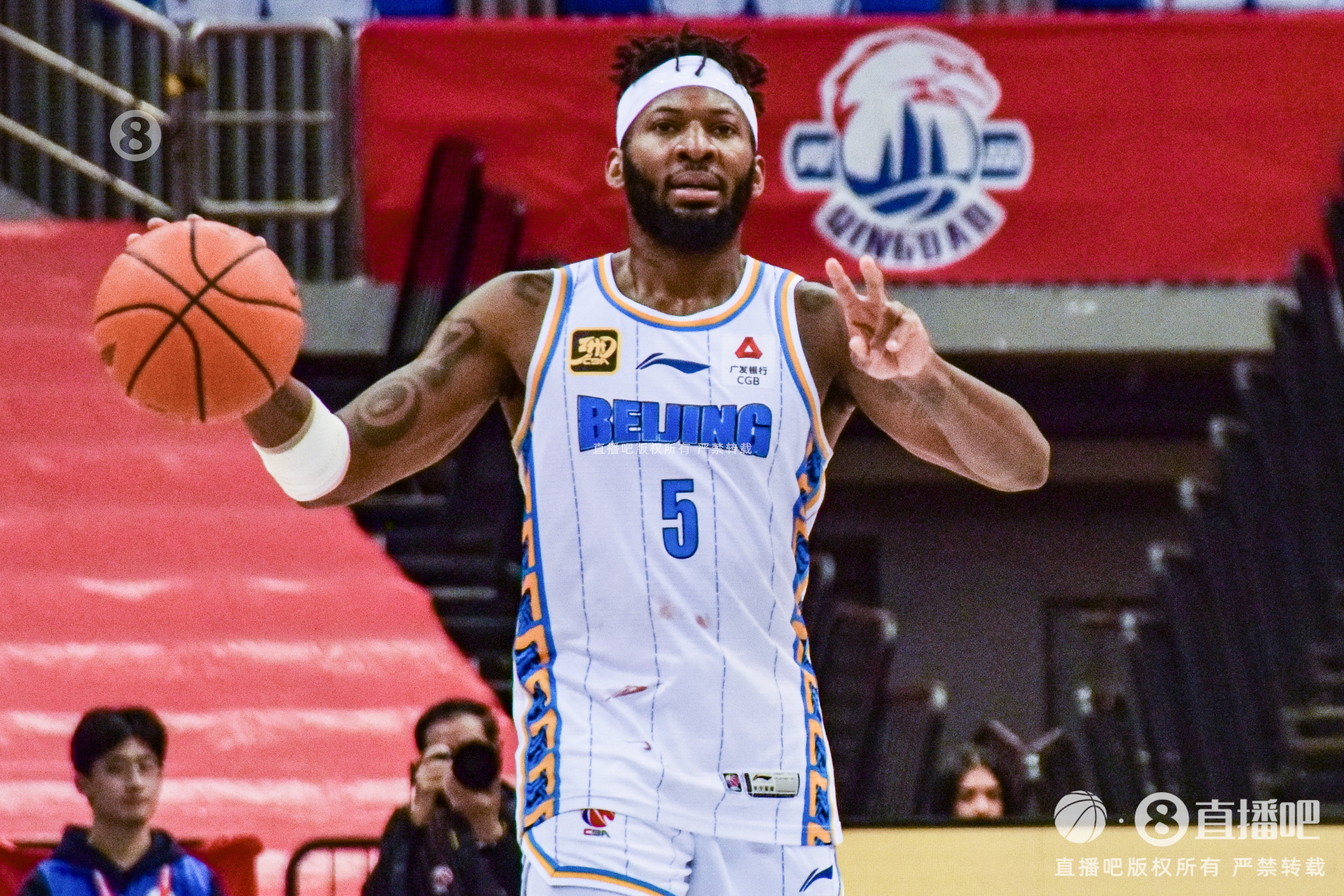  表現(xiàn)還不夠！杰曼半場9中4&三分3中0拿到10分3板3助