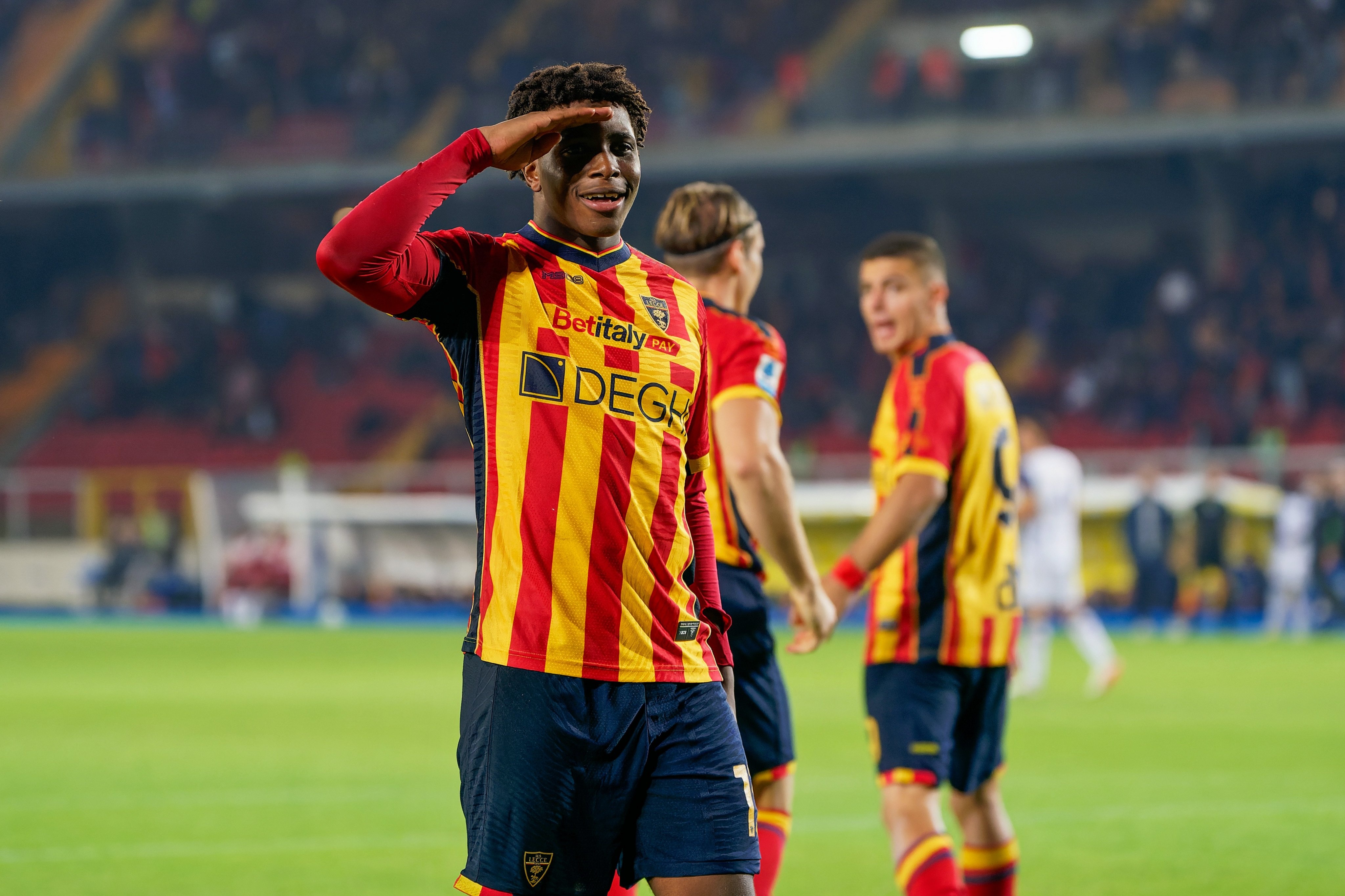  意媒：曼聯(lián)為多古開出4年半合同，總薪資1000萬歐