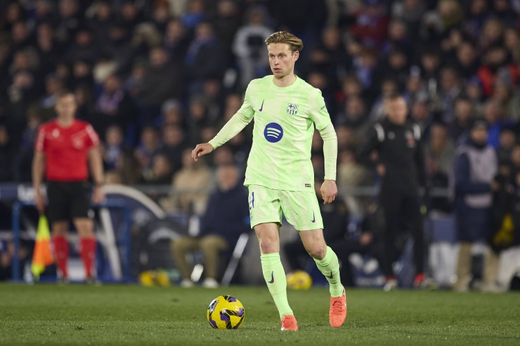  世體：德容有著堅(jiān)定的留隊(duì)意愿，他對(duì)和巴薩續(xù)約感到樂觀