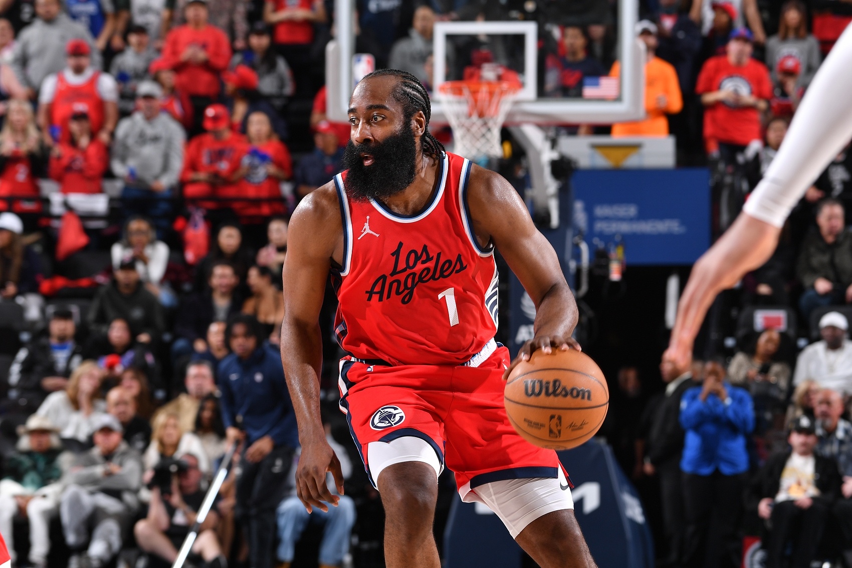  全明星！哈登本賽季場均21.7分5.8板8.4助1.5斷 快船西部第6