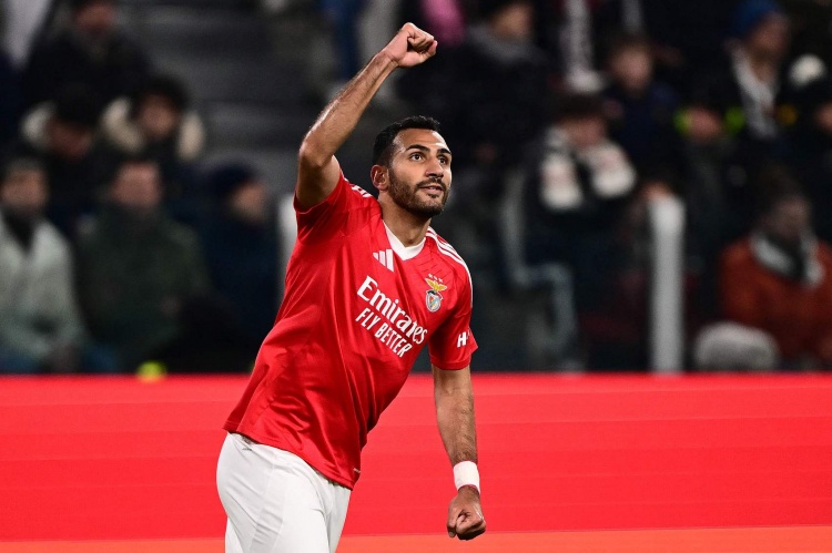  帕夫利季斯單賽季歐冠打進(jìn)7球，1992年歐冠改制后本菲卡首人