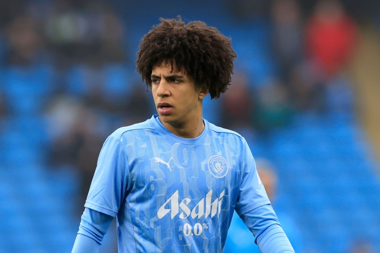  還敢繼續(xù)用嗎？劉易斯本賽季8場歐冠6次首發(fā)，將對位小熊/姆巴佩