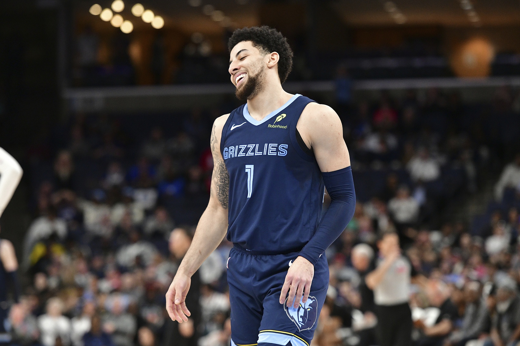  戰(zhàn)舊主很來勁！小皮蓬半場(chǎng)6中5高效拿下全隊(duì)最高14分外加2板3助