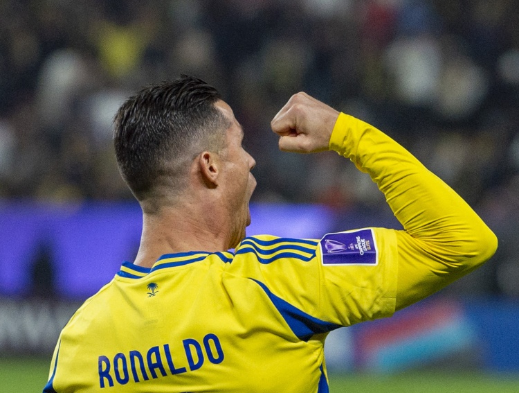  沙特聯(lián)射手榜：C羅18球領(lǐng)跑，本澤馬16球第二、奧巴梅揚(yáng)11球第十