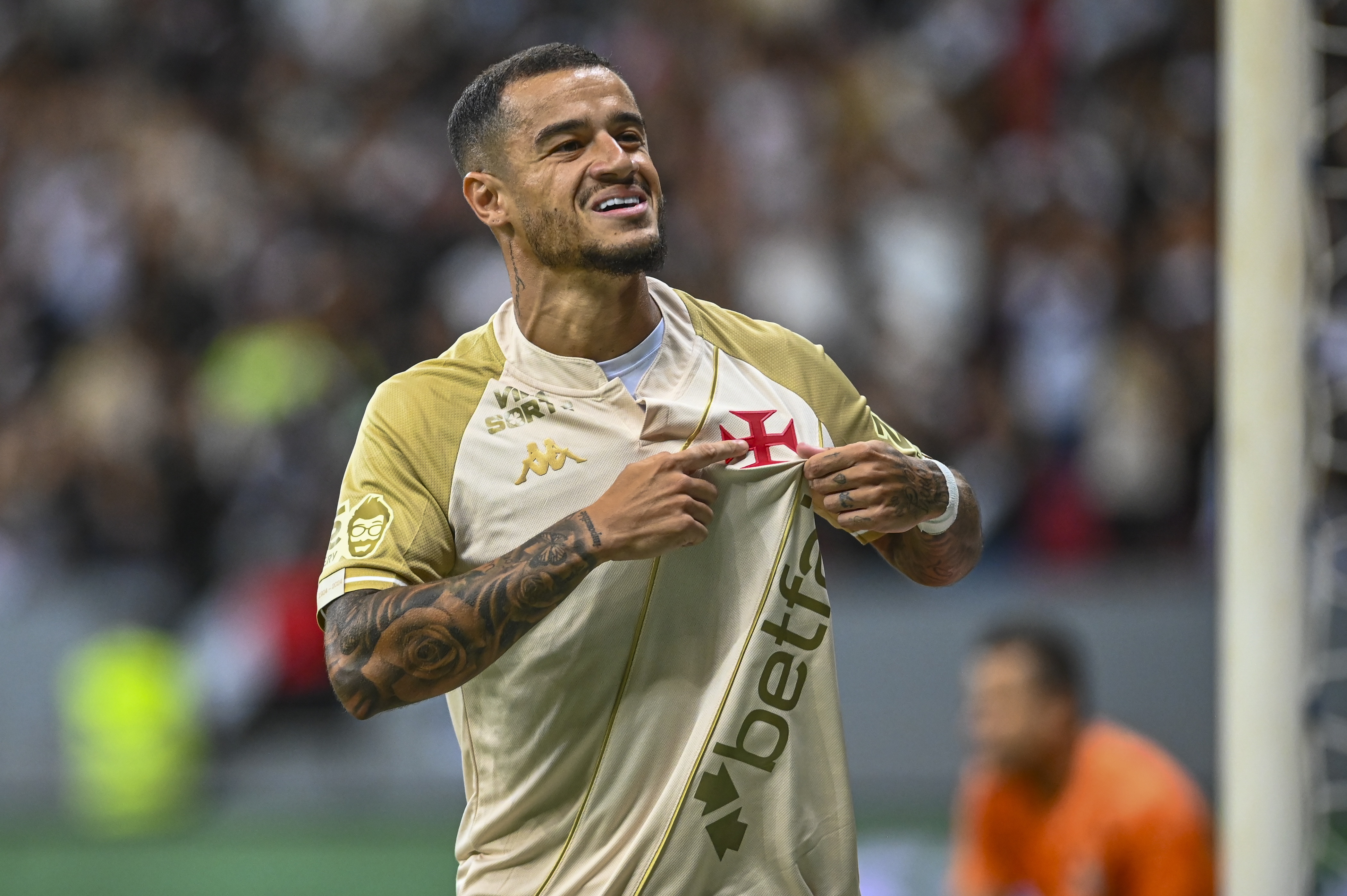  再現(xiàn)“穿云箭”破門！庫蒂尼奧：很像世界杯那球，當時意義重大