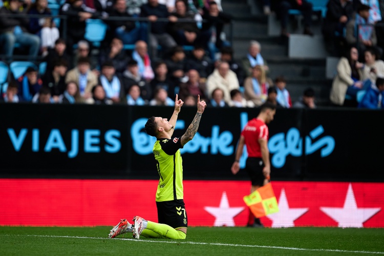  黃健翔：離開曼聯(lián)的球員很多都迎來(lái)新生，側(cè)面證明了C羅的魚缸論