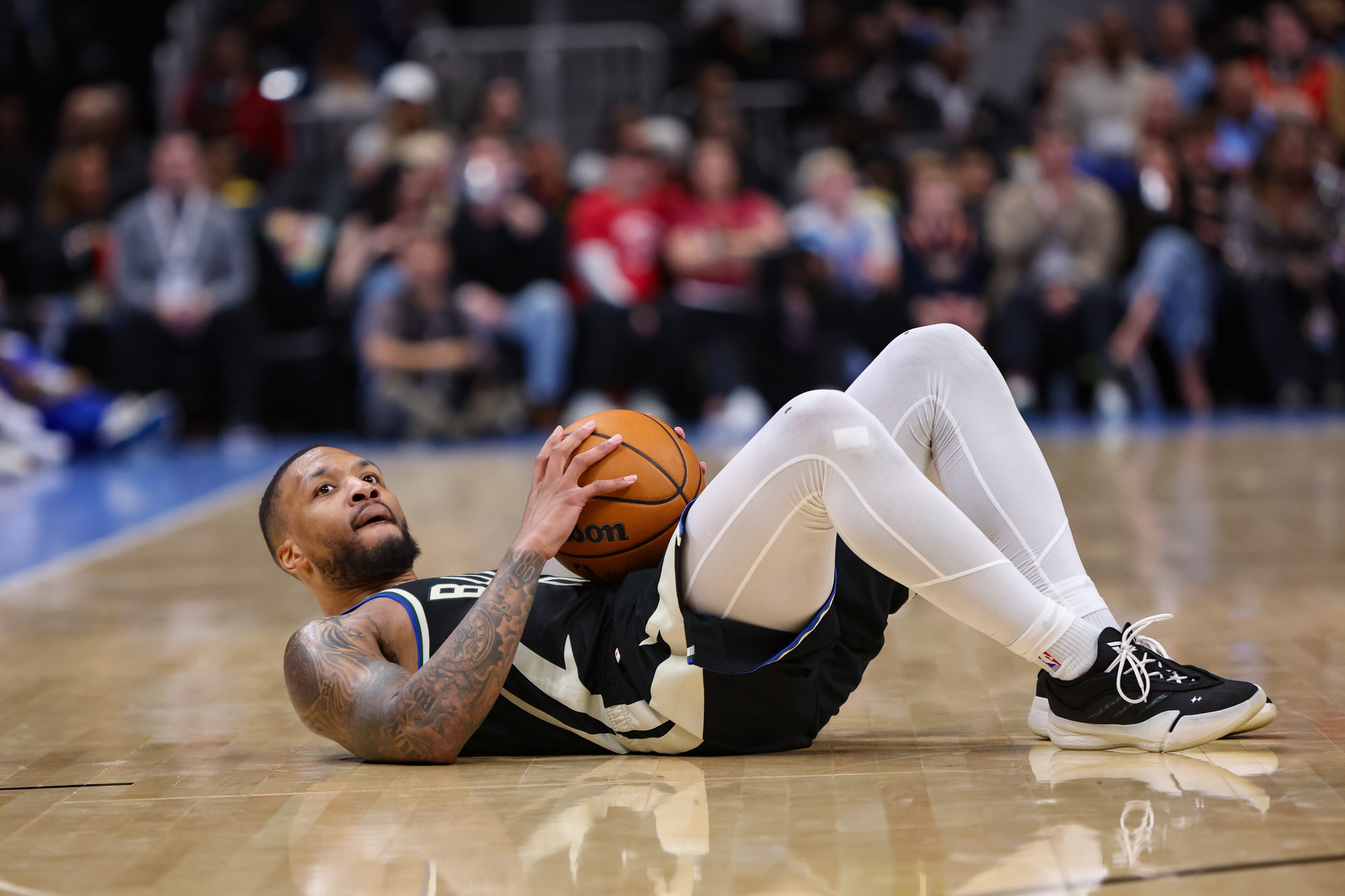  效率太低！利拉德18中6僅拿16分3板4助1斷1帽