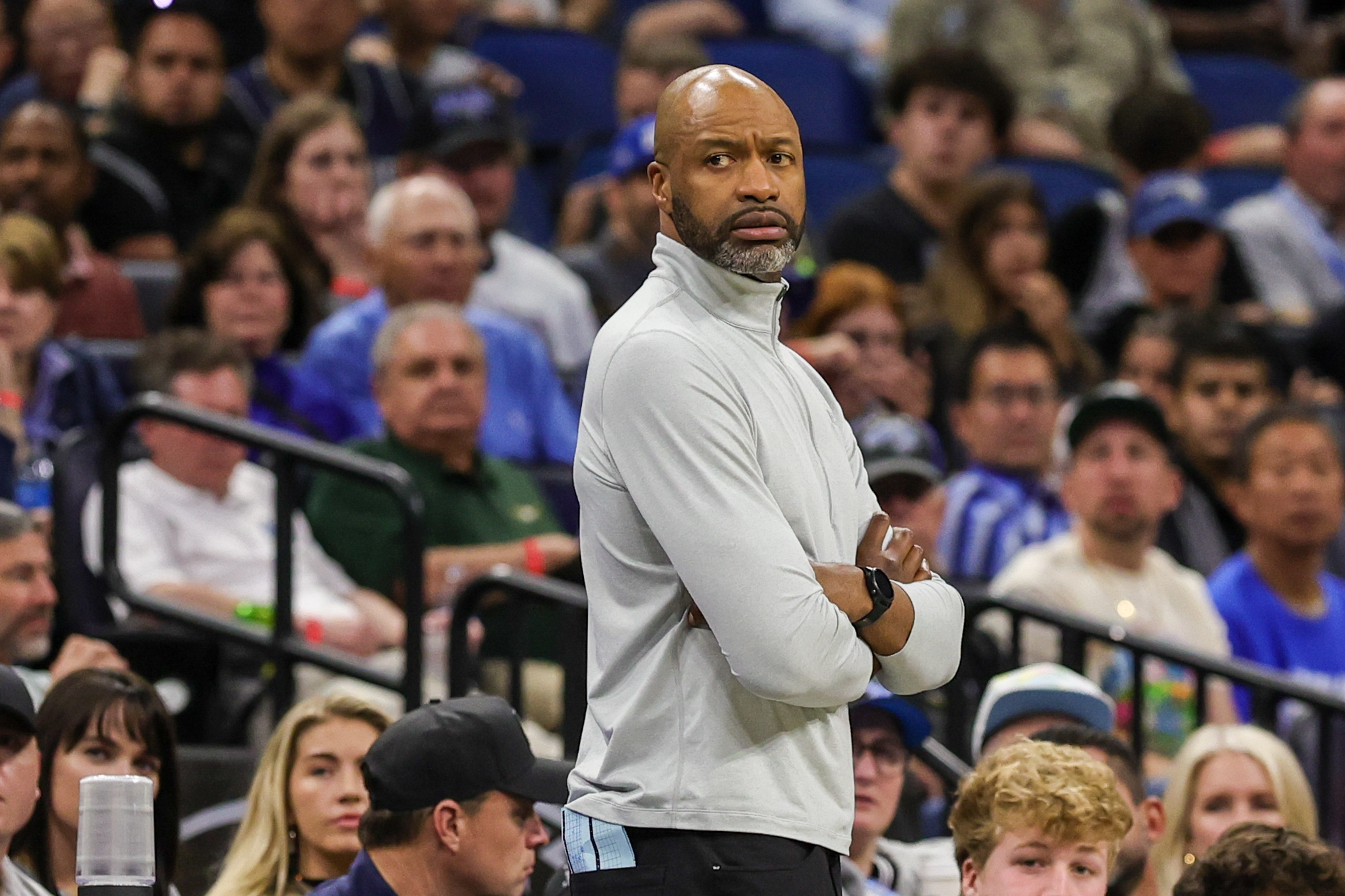  莫斯利：對(duì)手搶下了20個(gè)進(jìn)攻籃板 這個(gè)巨大劣勢(shì)實(shí)在難以彌補(bǔ)