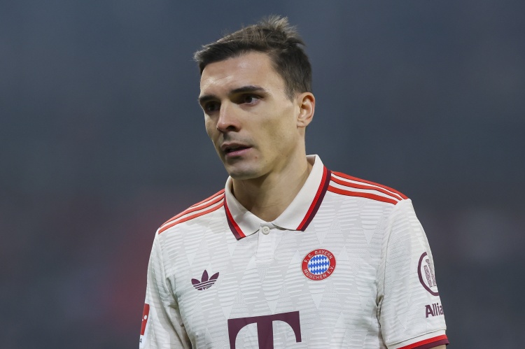  德媒：今夏格雷羅帕利尼亞都可離隊(duì)，但出售后者會(huì)使拜仁受質(zhì)疑