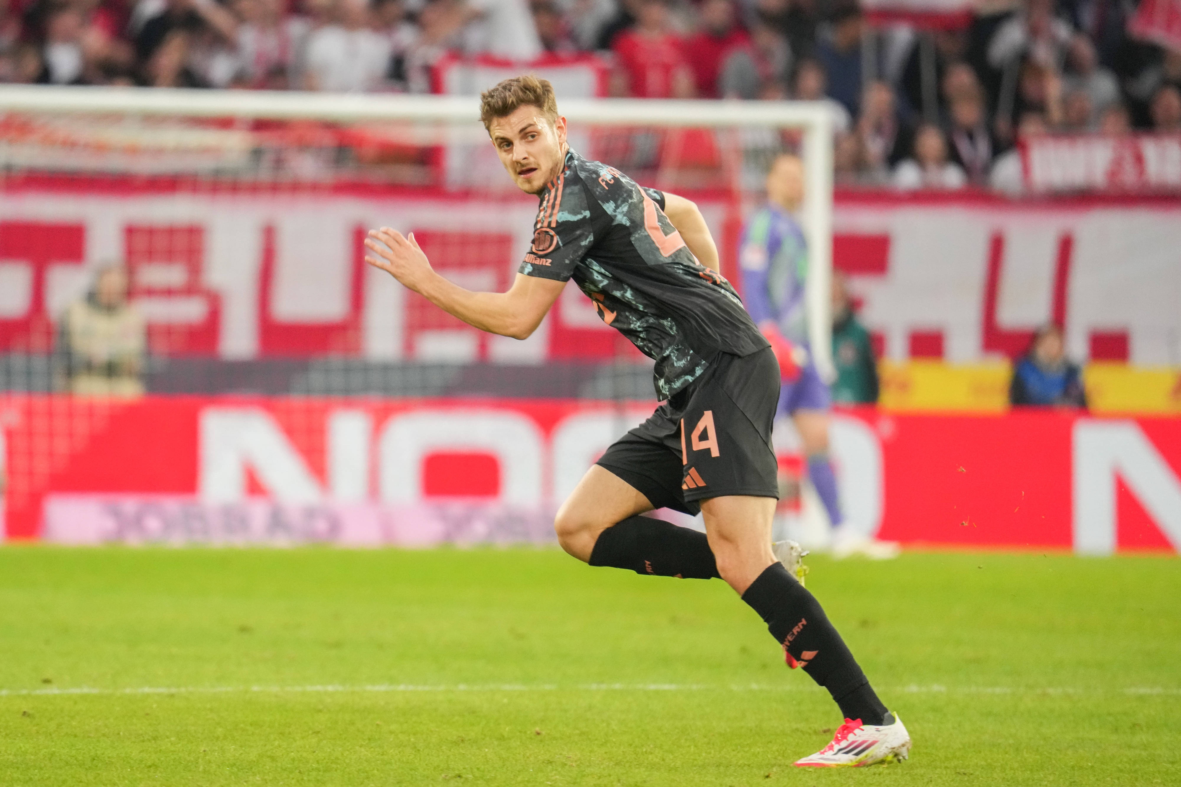  記者：斯坦尼西奇已確定下賽季留隊(duì)，拜仁目前沒有續(xù)約戴爾的計(jì)劃