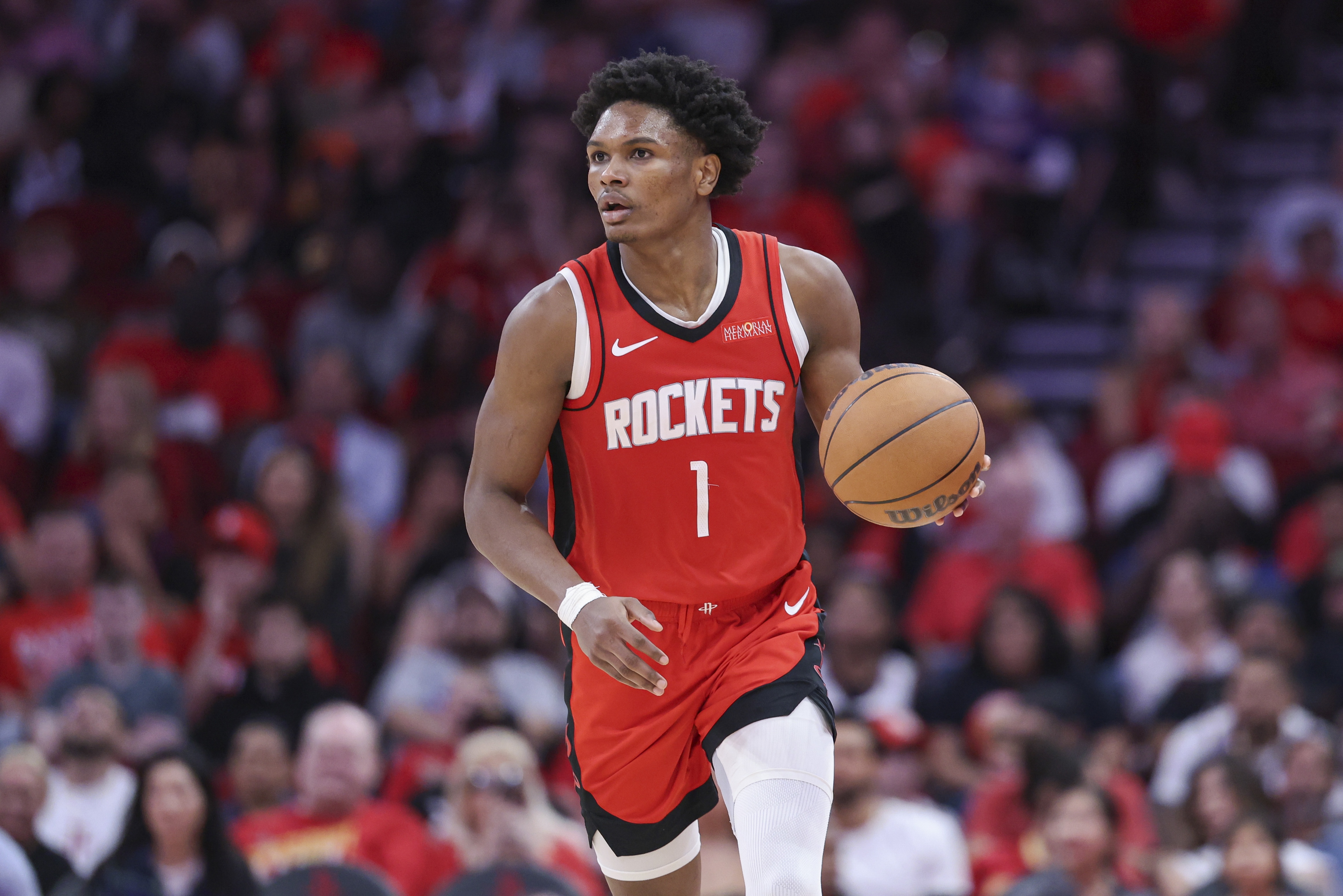  有點(diǎn)鐵！阿門11投5中&4罰0中 得11分6板3帽 5個(gè)進(jìn)球3個(gè)是扣籃