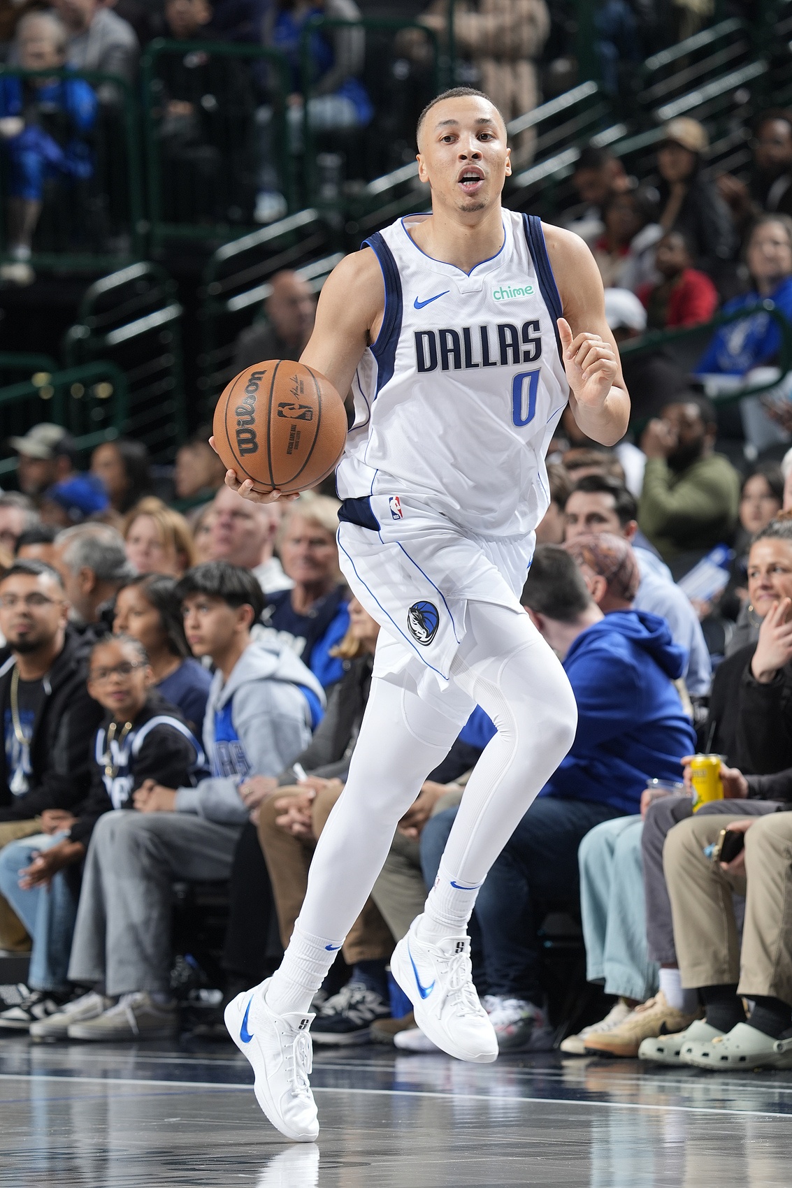  沒什么狀態(tài)！?？怂_姆10中2得到5分4助攻4失誤