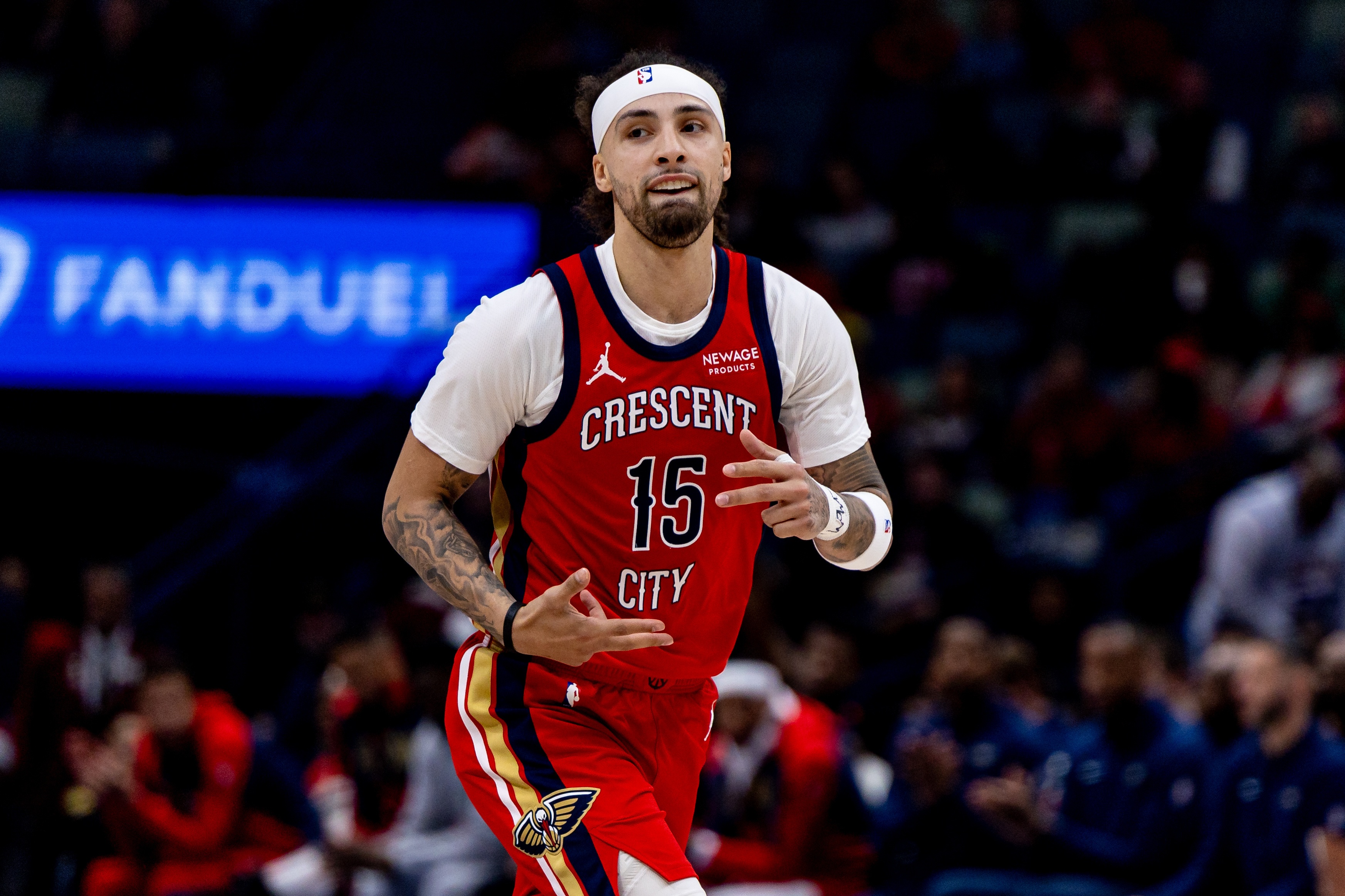  數(shù)據(jù)寒磣但進(jìn)了關(guān)鍵球！阿爾瓦拉多16中4拿到12分5板4助&5失誤