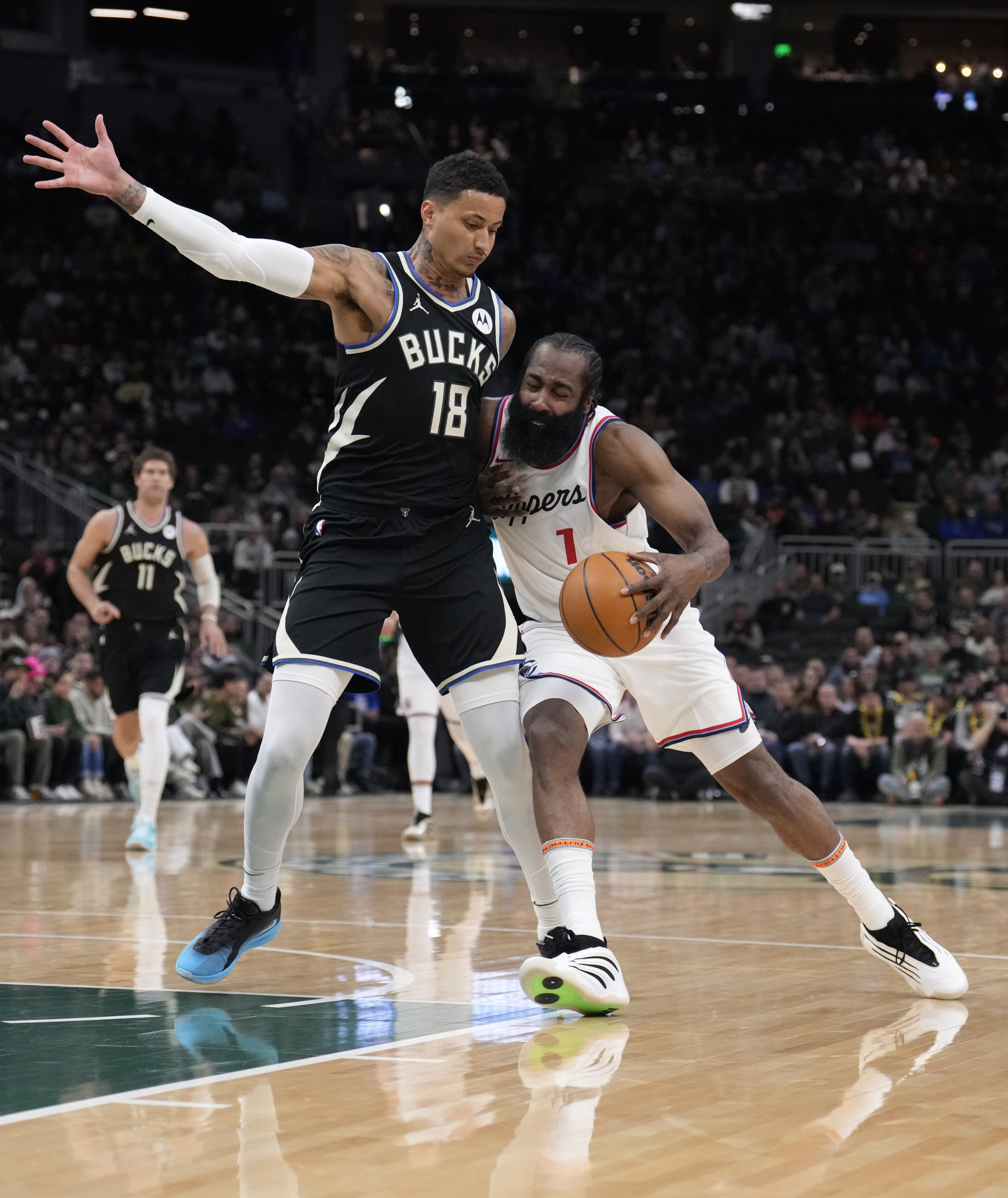  牛的！庫(kù)茲馬9中4得13分6板 末節(jié)限制小卡&鎖死哈登關(guān)鍵三分