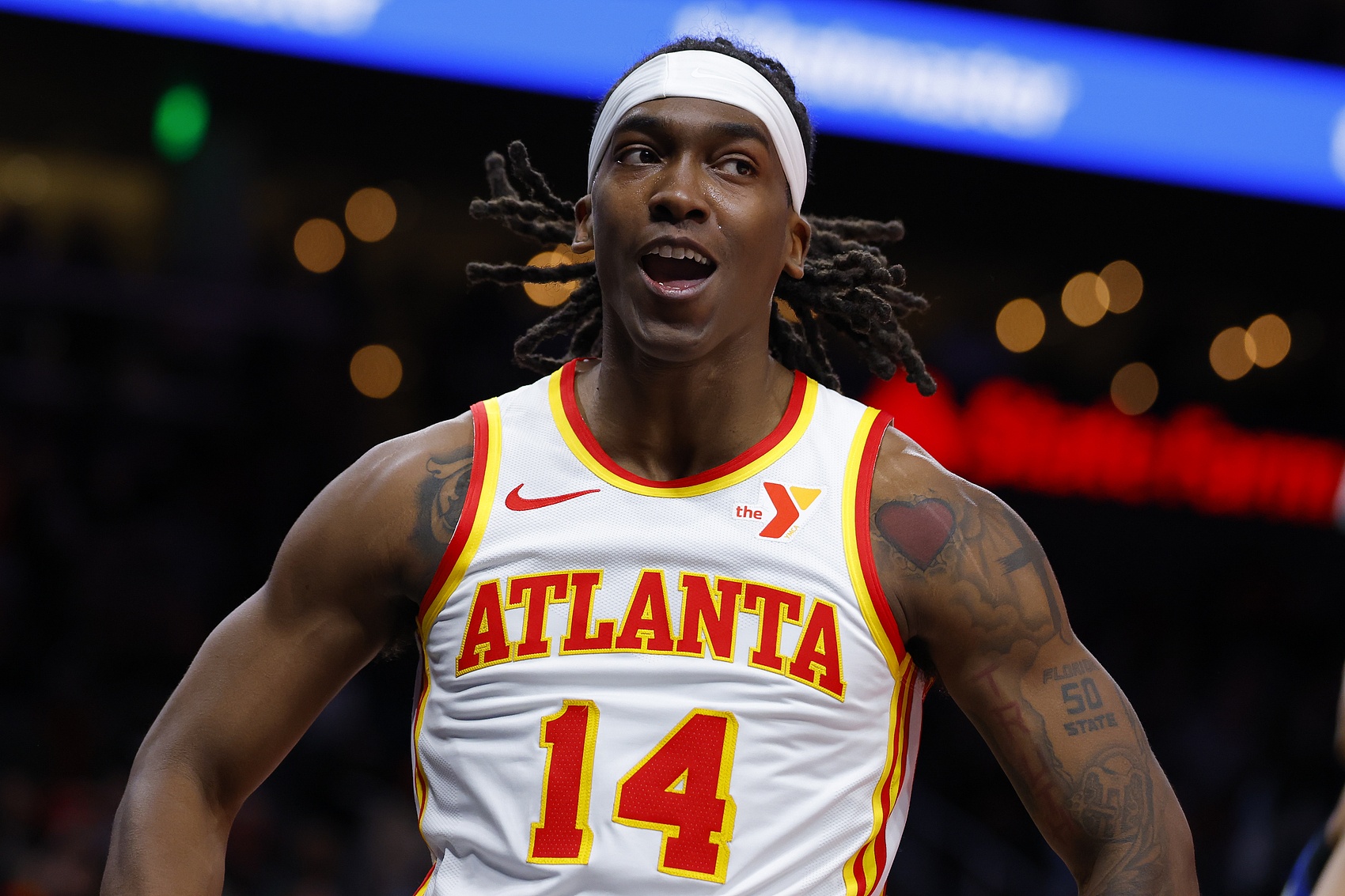  超高效！特倫斯-曼恩13中9拿到19分6板4助 正負(fù)值+11