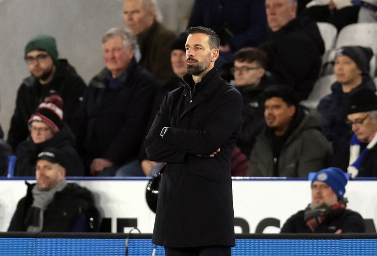  還得再歷練！范尼執(zhí)教萊斯特開門紅，但至今15場(chǎng)僅3勝1平11負(fù)