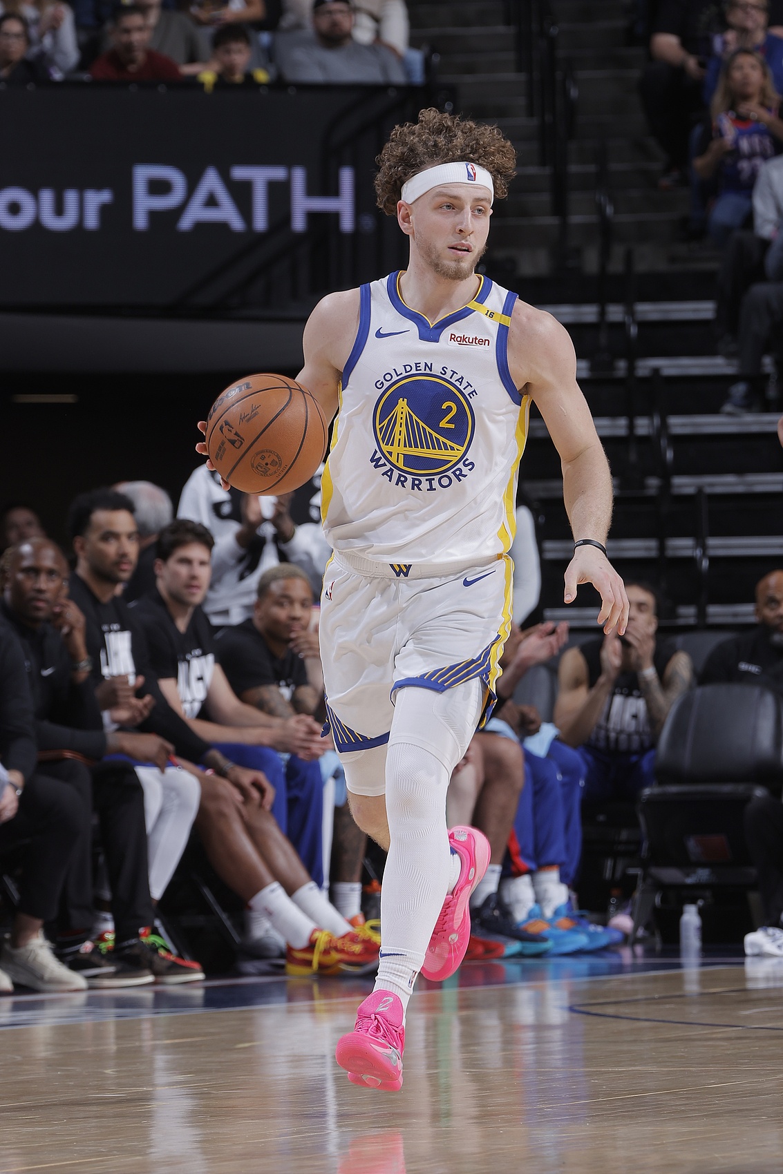  看數(shù)據(jù)像中鋒！波杰姆斯基15中7得17分13板2助 正負值+30最高