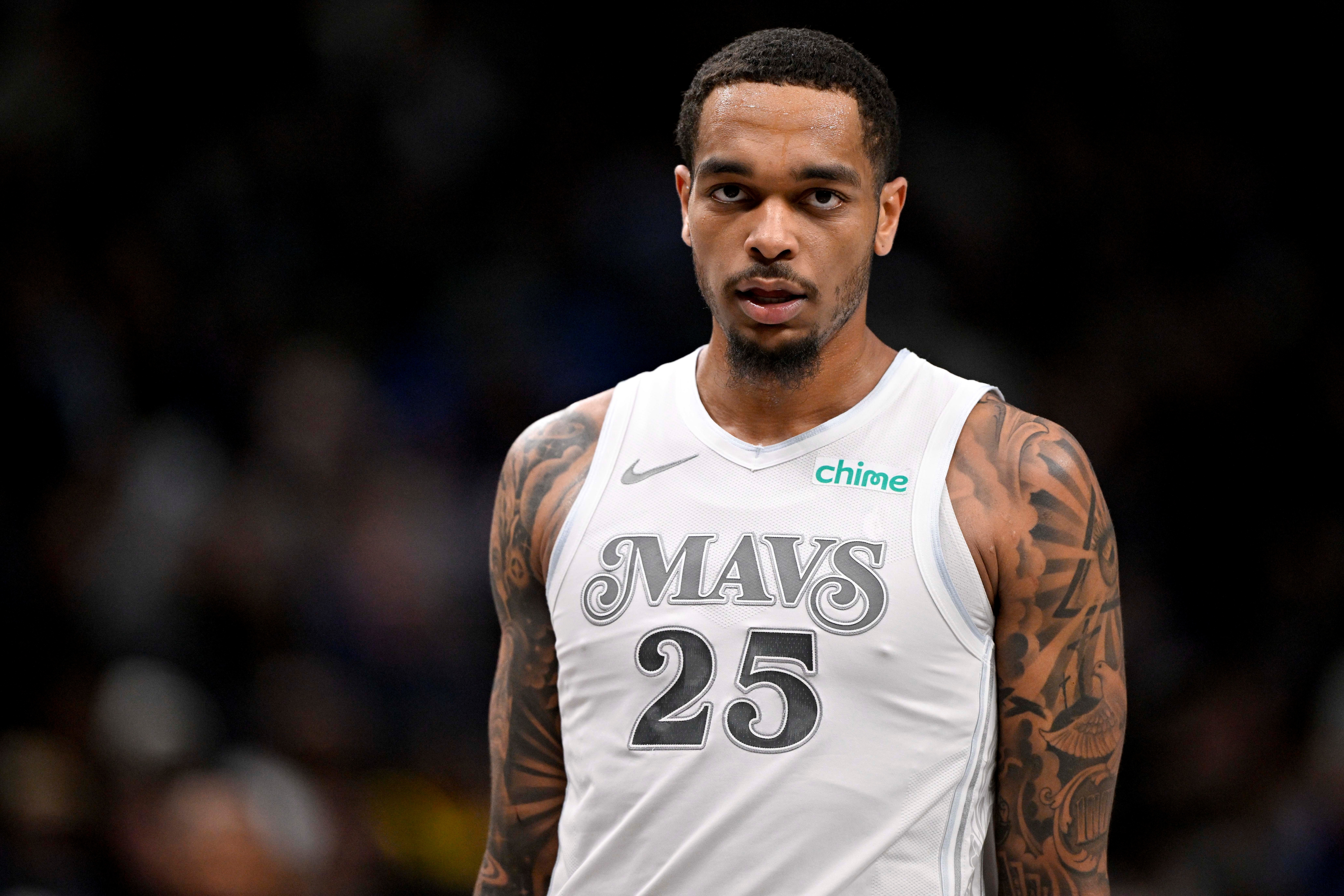  苦苦支撐！PJ-華盛頓半場(chǎng)11中6&三分4中2砍下15分 次節(jié)13分