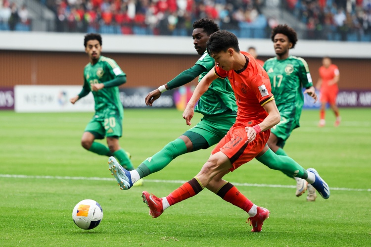  媒體人：年輕就是這樣機(jī)會(huì)也只有這一次，但終場(chǎng)哨是新的開(kāi)始