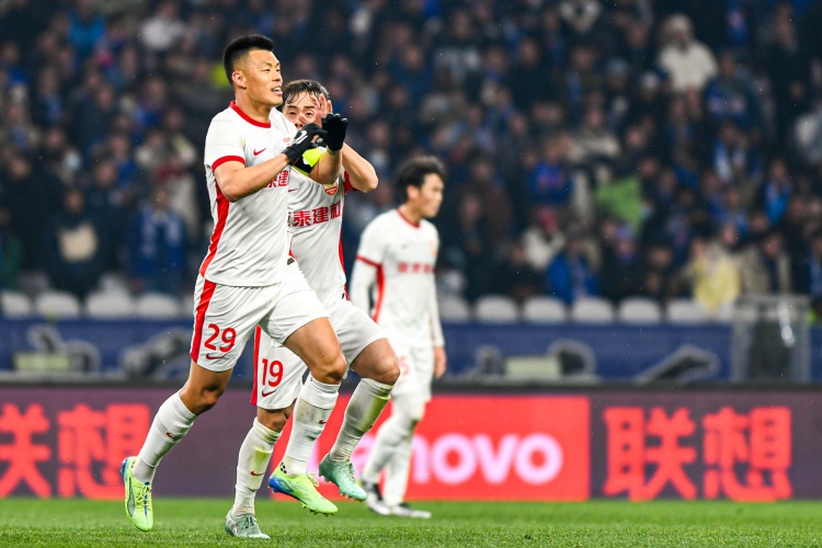  足球報(bào)：對(duì)大連英博、武漢三鎮(zhèn)，對(duì)亞泰來說是重要的搶分大戰(zhàn)