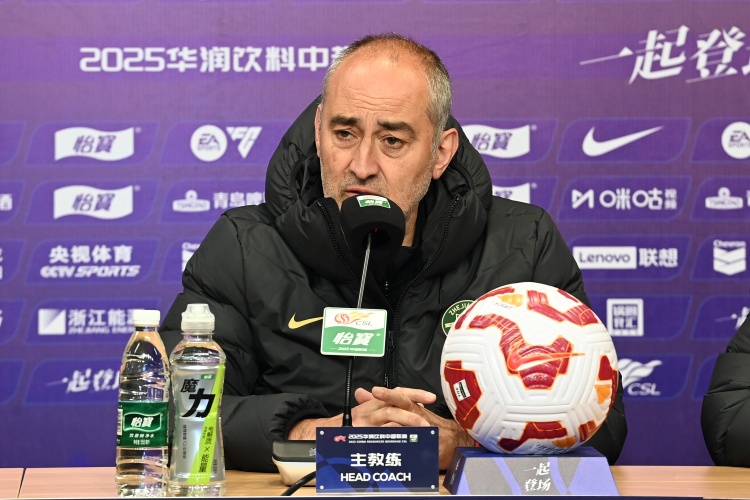  記者：為應(yīng)對可能出現(xiàn)的高原反應(yīng)，浙江隊(duì)明天下午將赴云南備戰(zhàn)