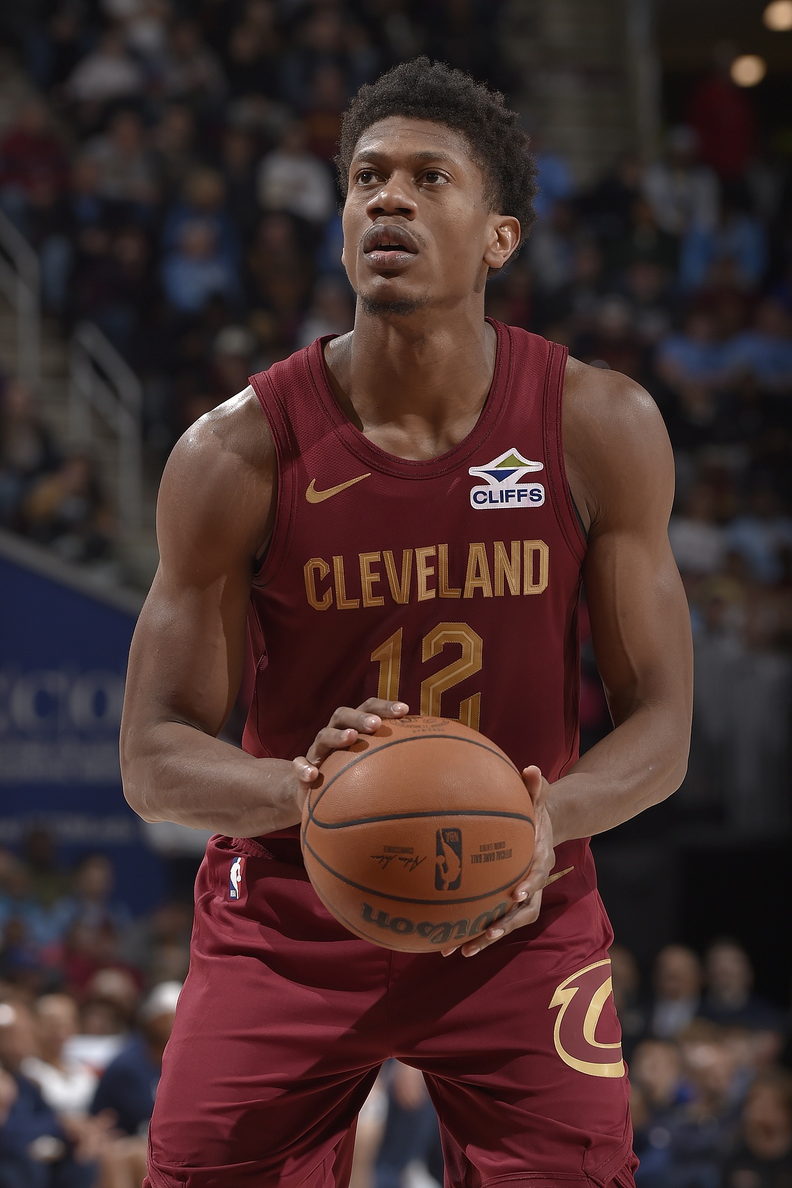  板凳匪徒！亨特半場(chǎng)三分5中4貢獻(xiàn)12分 三分命中數(shù)平魔術(shù)全隊(duì)