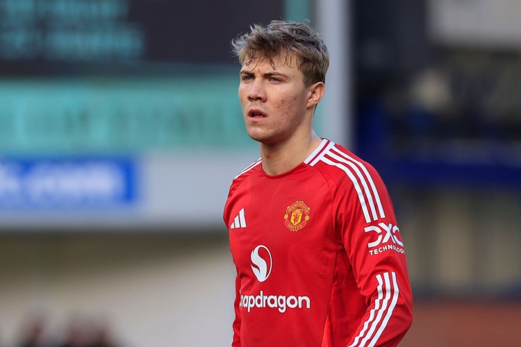  迪尼：曼聯(lián)進(jìn)攻乏力不是霍伊倫個(gè)人的問(wèn)題，不能把責(zé)任都?xì)w咎于他