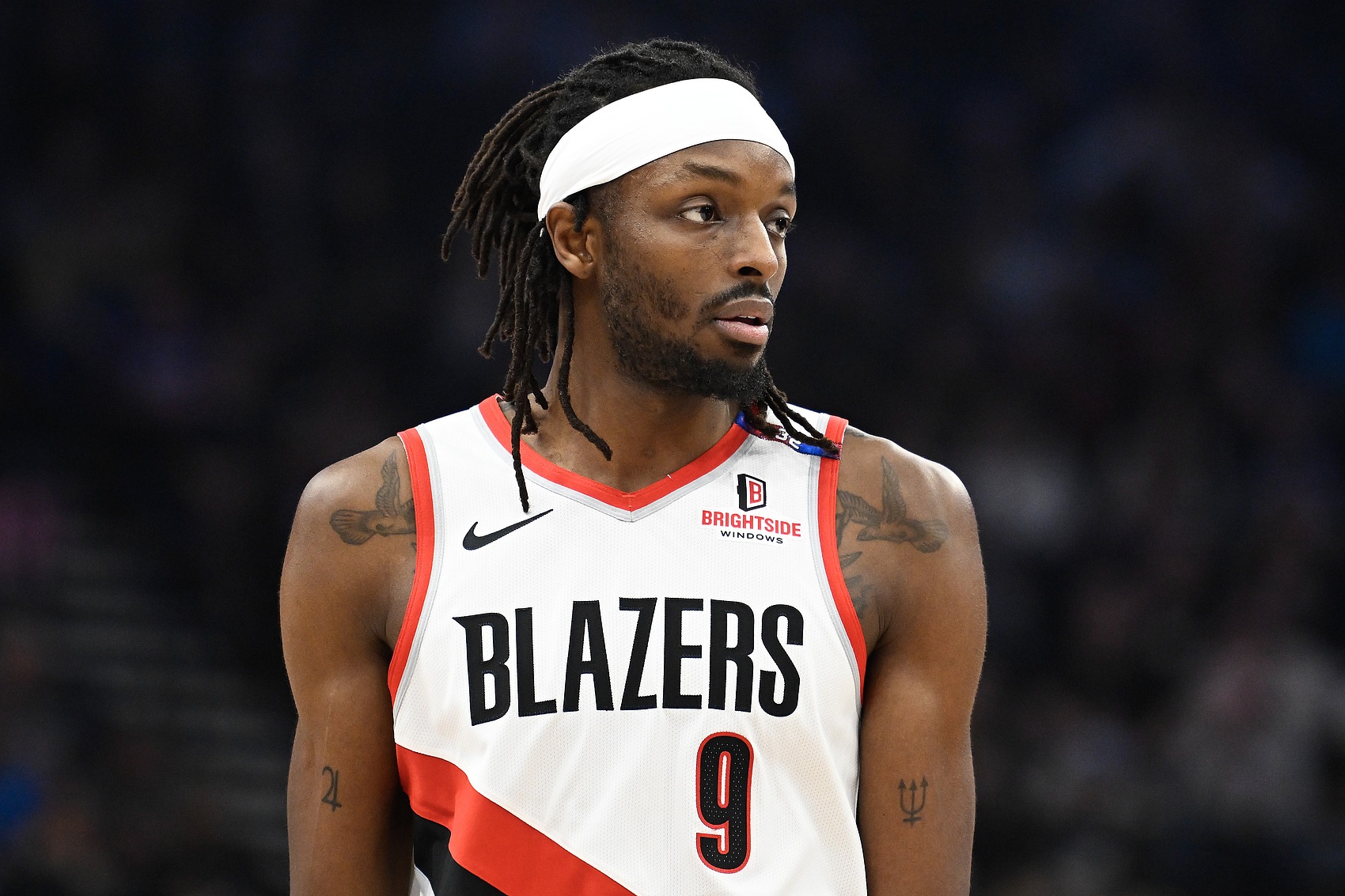  在這兒比誰菜呢？格蘭特半場9中1得2分4板 卡馬拉7中1得3分8板