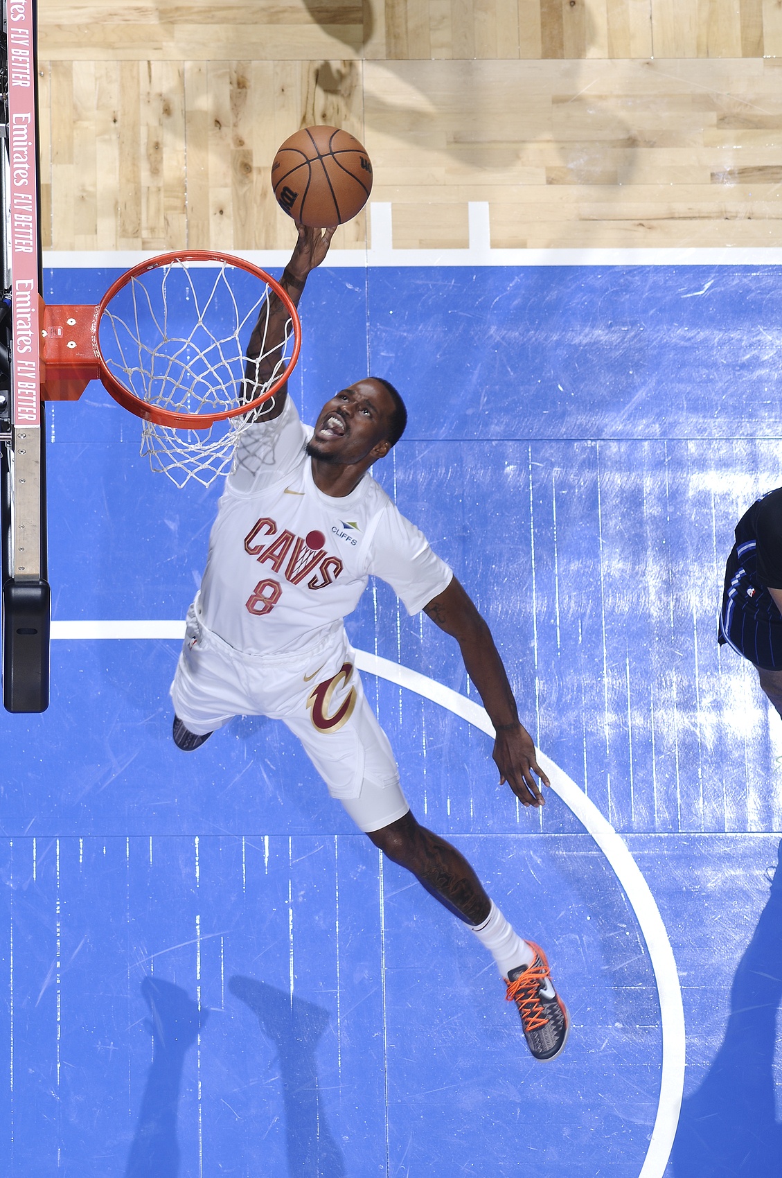  繼續(xù)加強(qiáng)側(cè)翼深度！賈旺特-格林騎士首秀2中2拿到4分3板