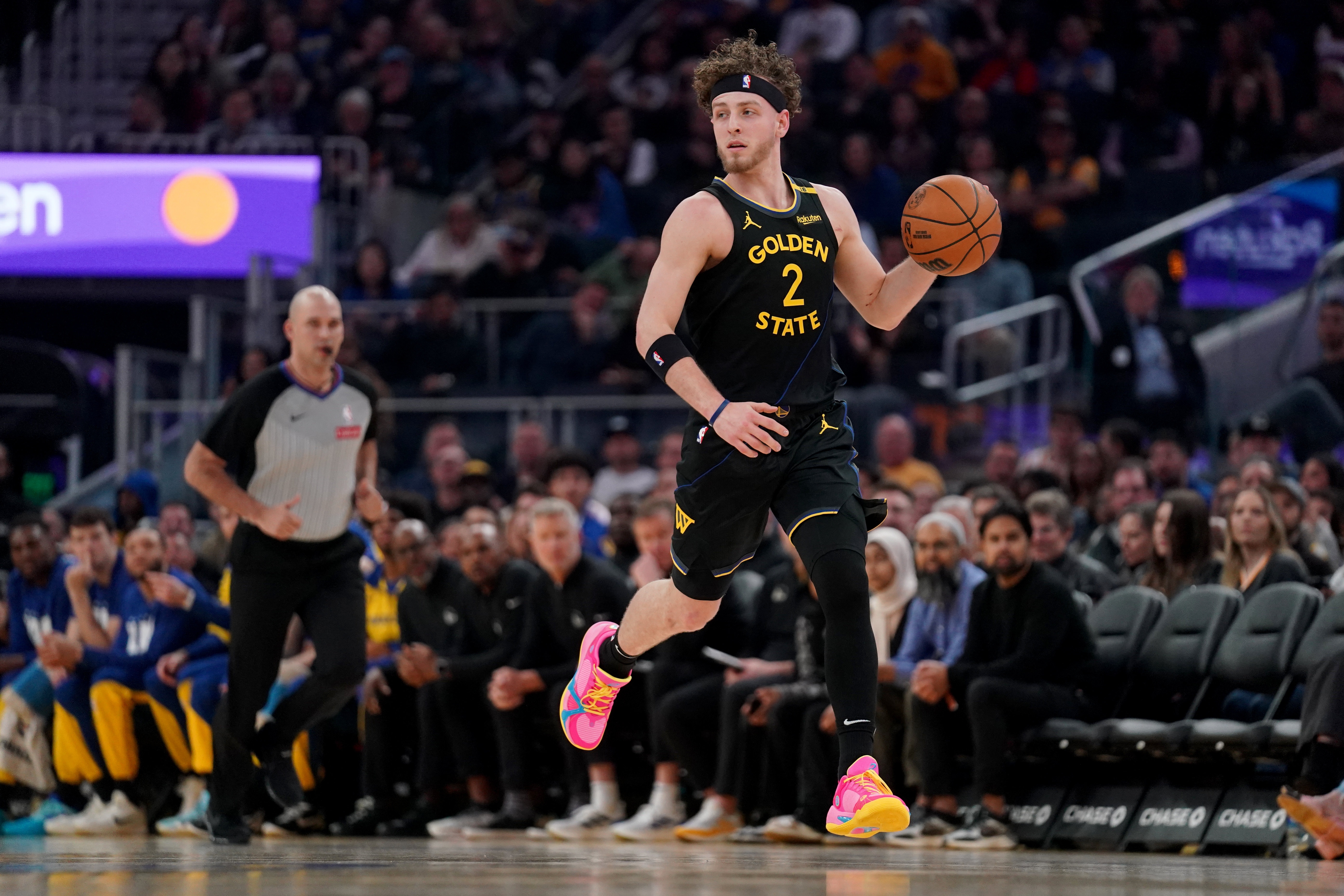  兩記關(guān)鍵三分硬不硬！波杰姆10中6得17分7板1助1斷 三分7中4