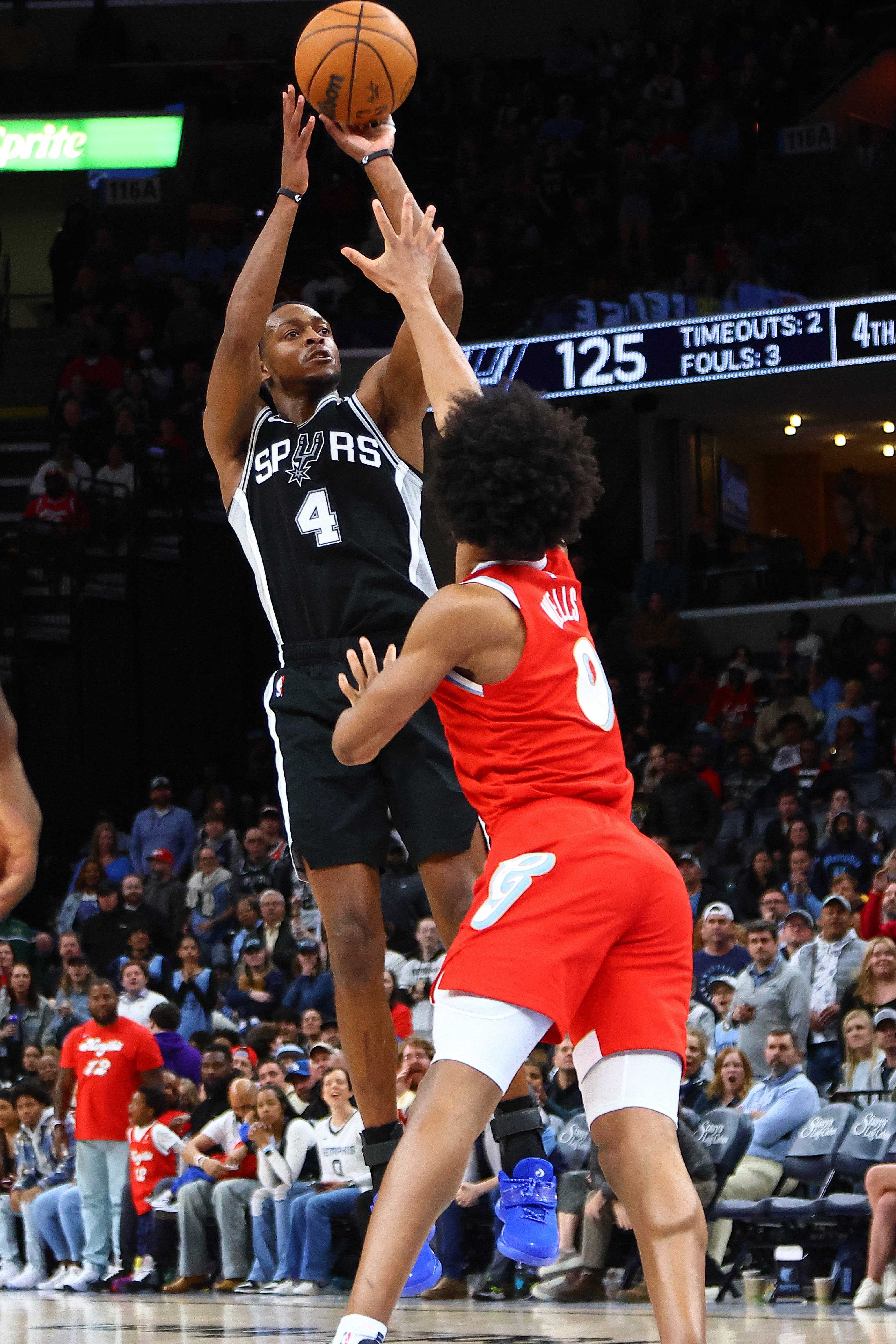  中距離準(zhǔn)絕殺！?？怂梗呵蜿?duì)對(duì)我完成制勝一擊有信心 我也是