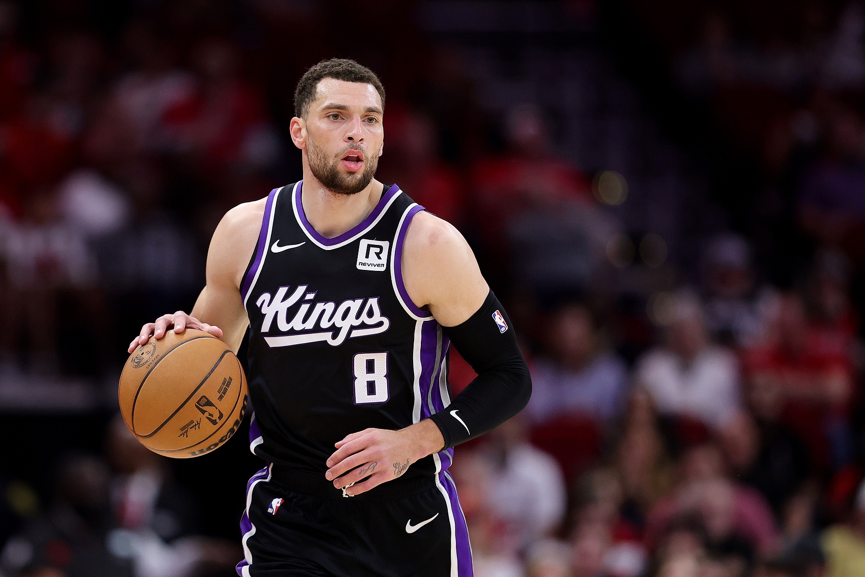  國王主場迎戰(zhàn)騎士！拉文因個(gè)人原因缺席本場比賽