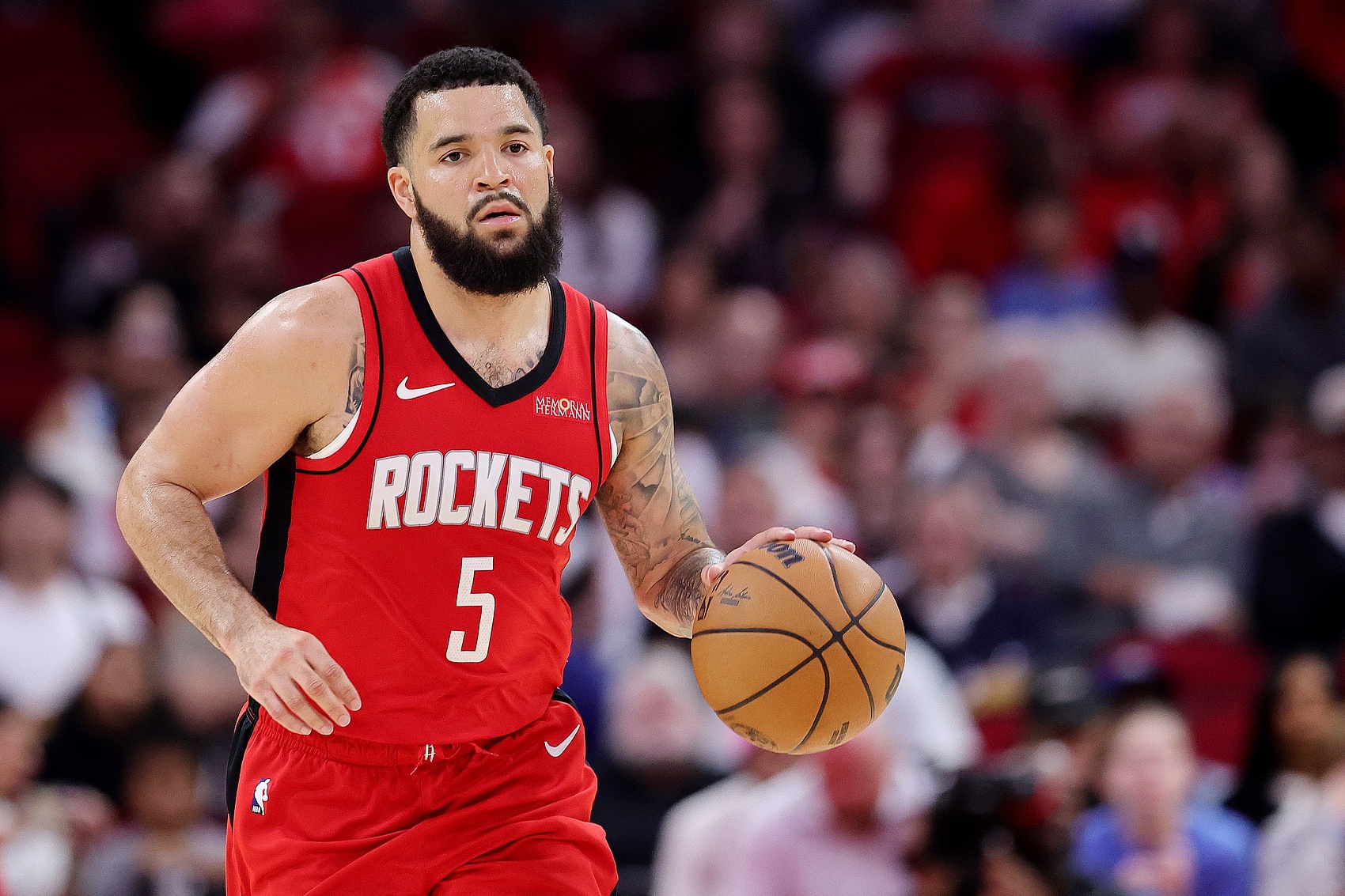  九記三分轟37分！斯波：范弗里特是整場比賽最關(guān)鍵的球員