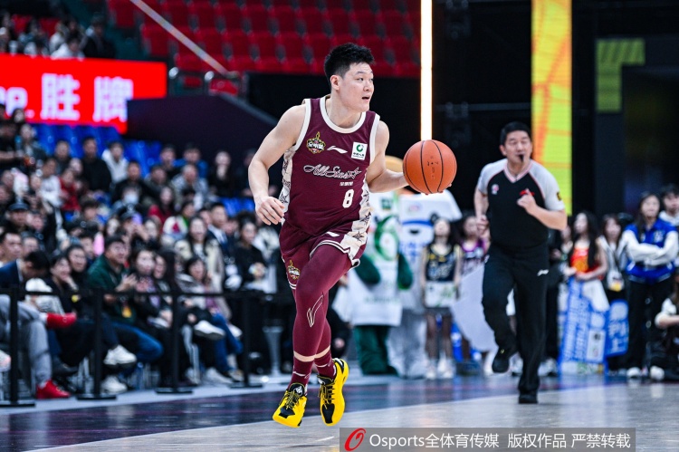  張寧：MVP誰都想要 但我被夾擊時(shí)肘子哥機(jī)會(huì)比我好就應(yīng)該傳！